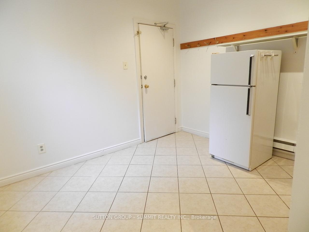 Photo 4 of Unit 202, 24 Baldwin Street, Toronto, Kensington-Chinatown — HOMEH