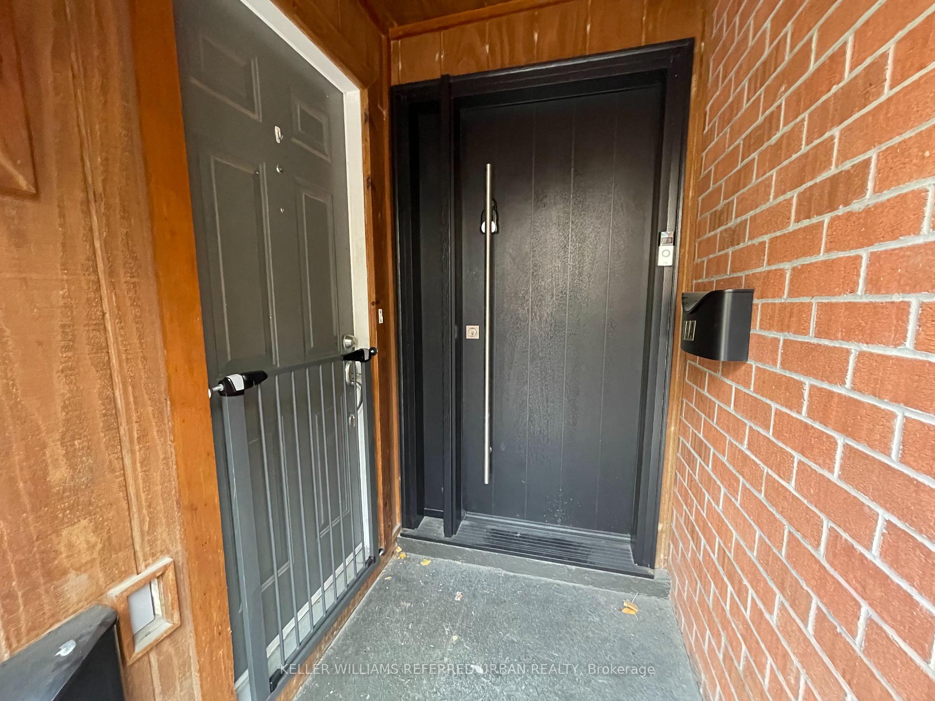Photo 2 of Unit A, 39 Wascana Avenue, Toronto, Regent Park — HOMEH