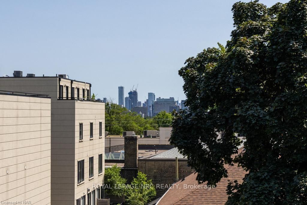 Photo 24 of 60 Burnaby Boulevard, Toronto, Lawrence Park South — HOMEH