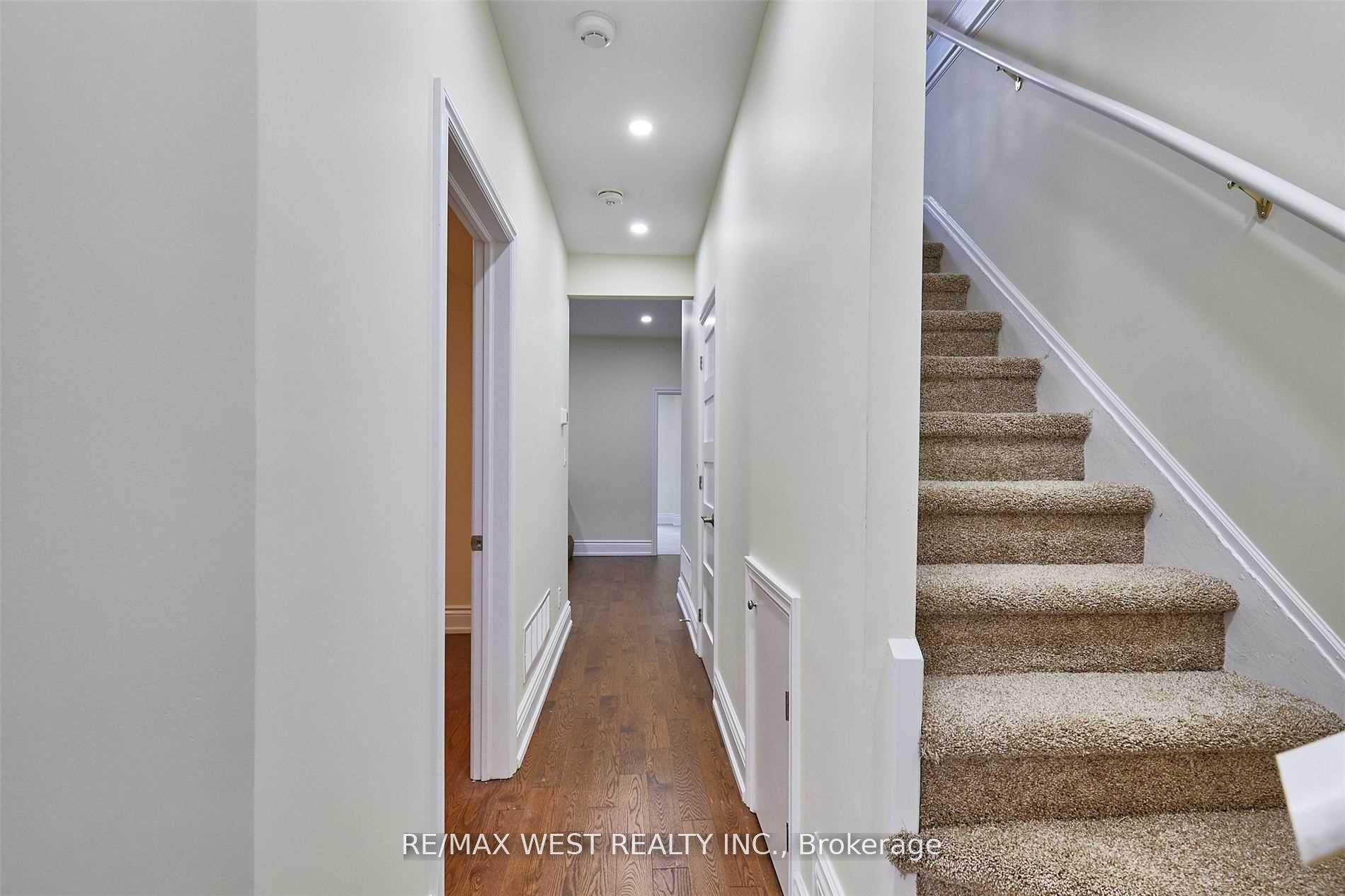 Photo 9 of Unit Upper, 28 Dupont Street, Toronto, The Annex — HOMEH