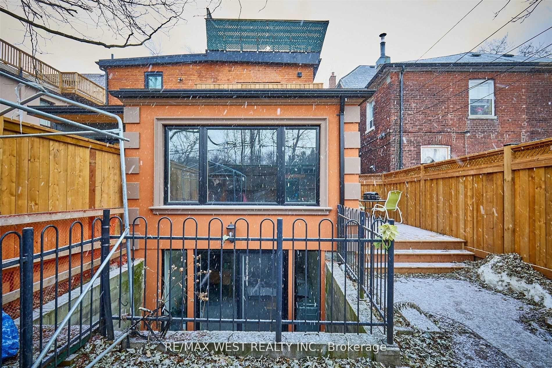 Photo 13 of Unit Upper, 28 Dupont Street, Toronto, The Annex — HOMEH