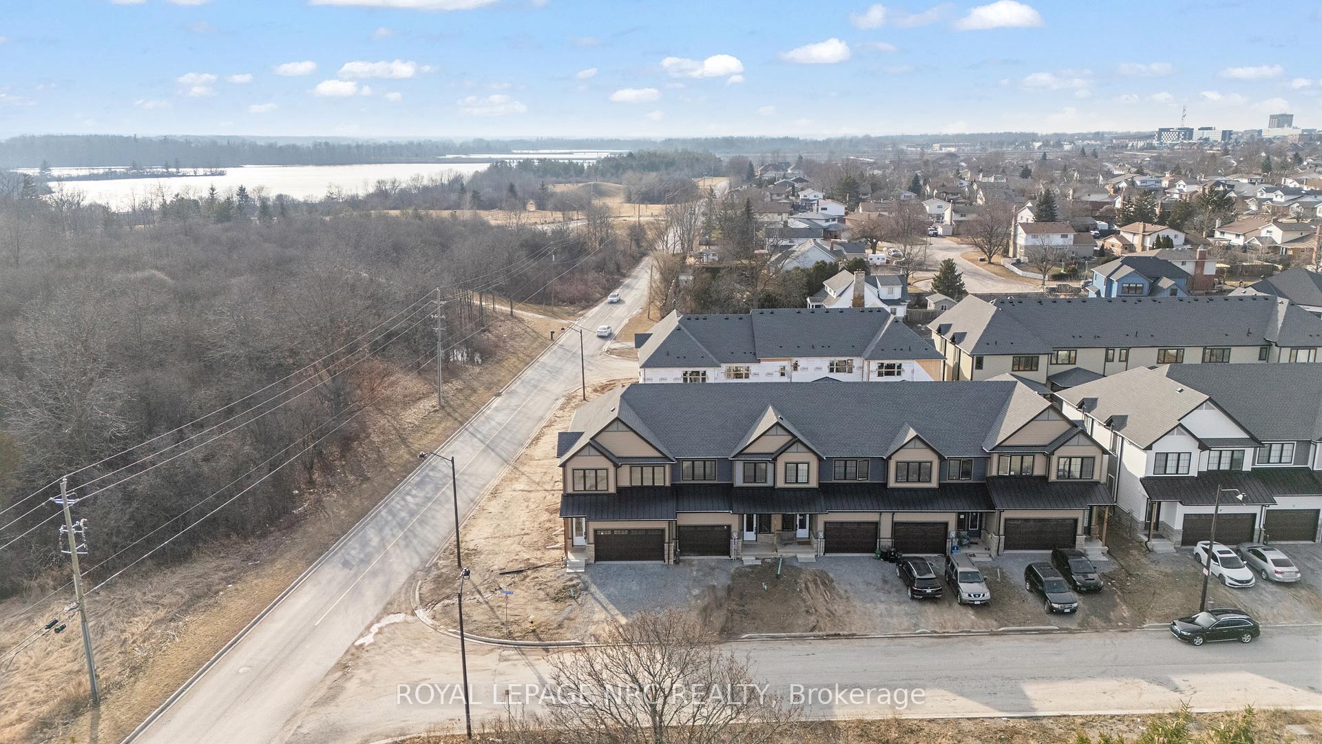 Photo 7 of 31 Beaverloch Drive, Thorold, Confederation Heights — HOMEH