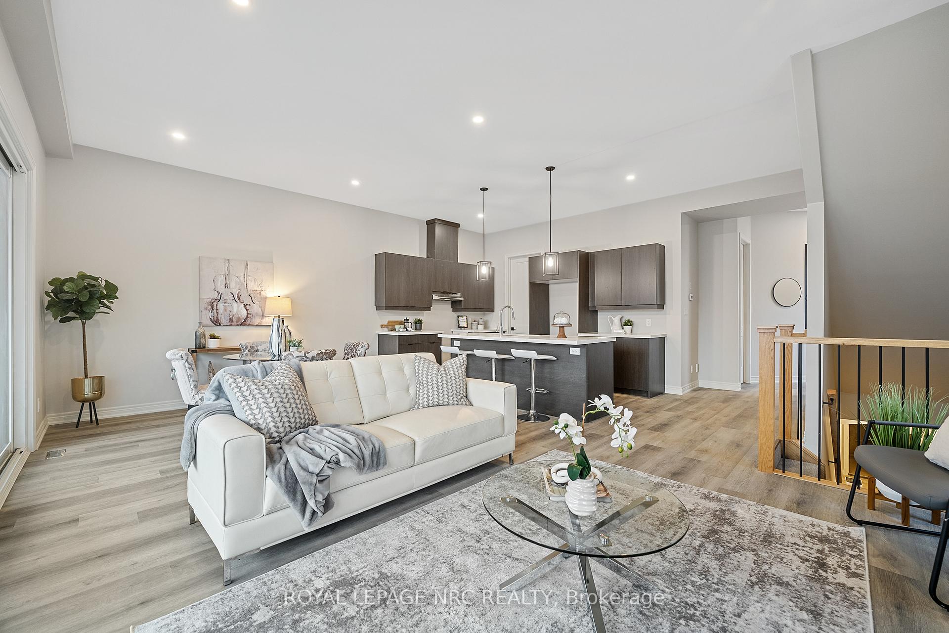 Photo 23 of 31 Beaverloch Drive, Thorold, Confederation Heights — HOMEH