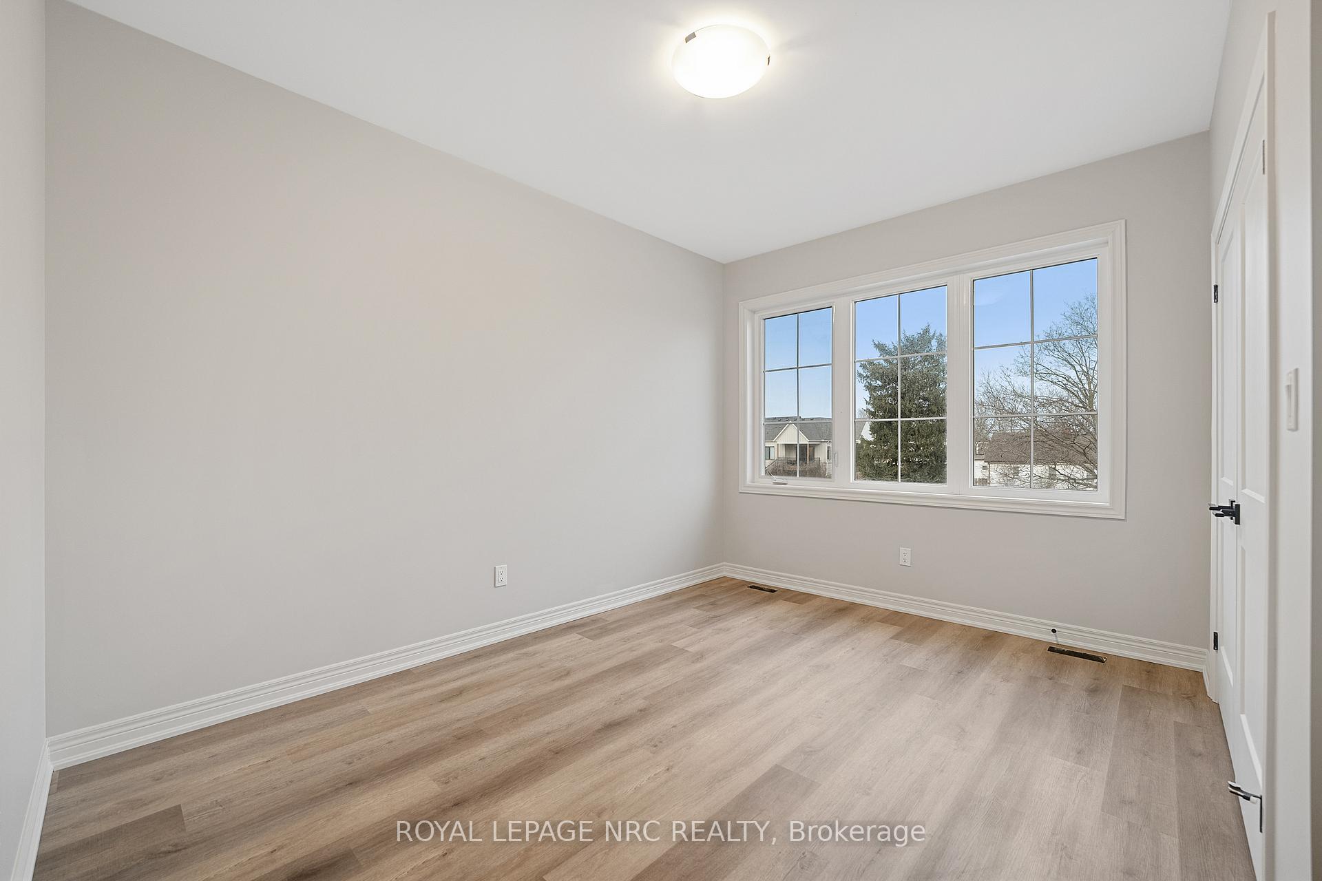 Photo 34 of 31 Beaverloch Drive, Thorold, Confederation Heights — HOMEH