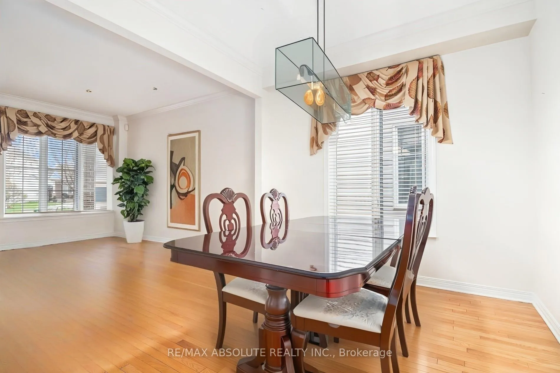 Photo 5 of 12 Oak Grove Street, Ottawa, Barrhaven East — HOMEH