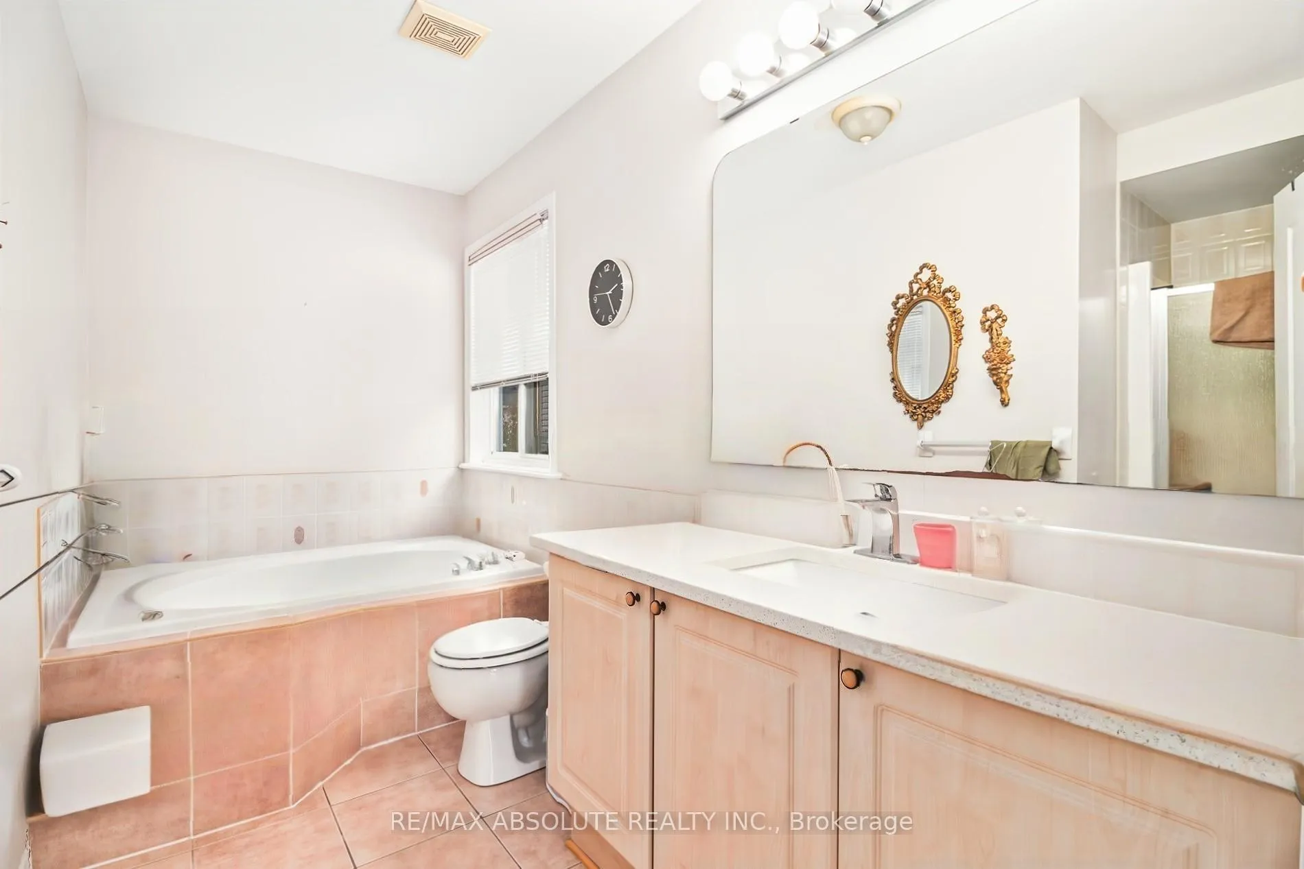 Photo 13 of 12 Oak Grove Street, Ottawa, Barrhaven East — HOMEH