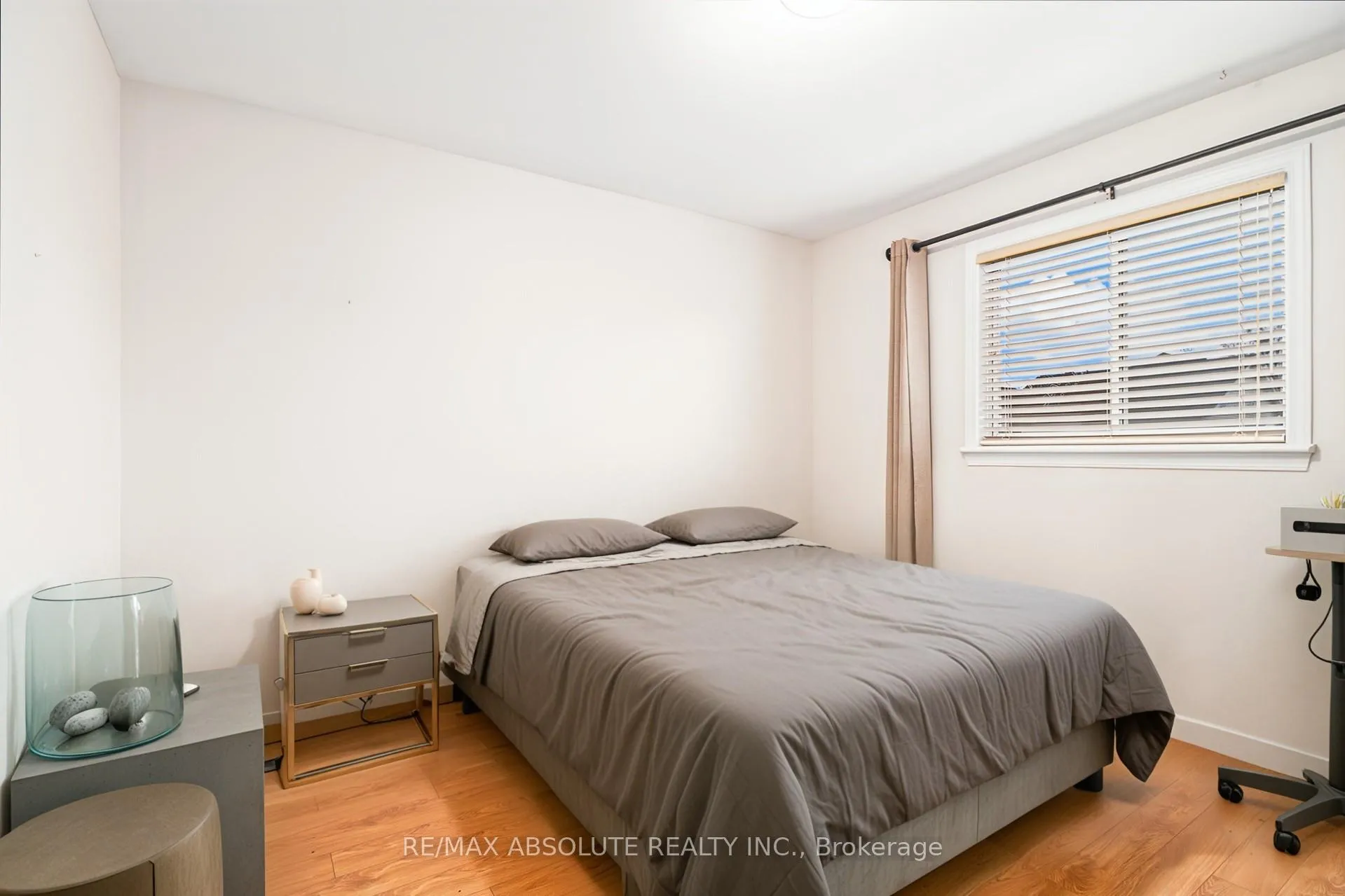 Photo 16 of 12 Oak Grove Street, Ottawa, Barrhaven East — HOMEH