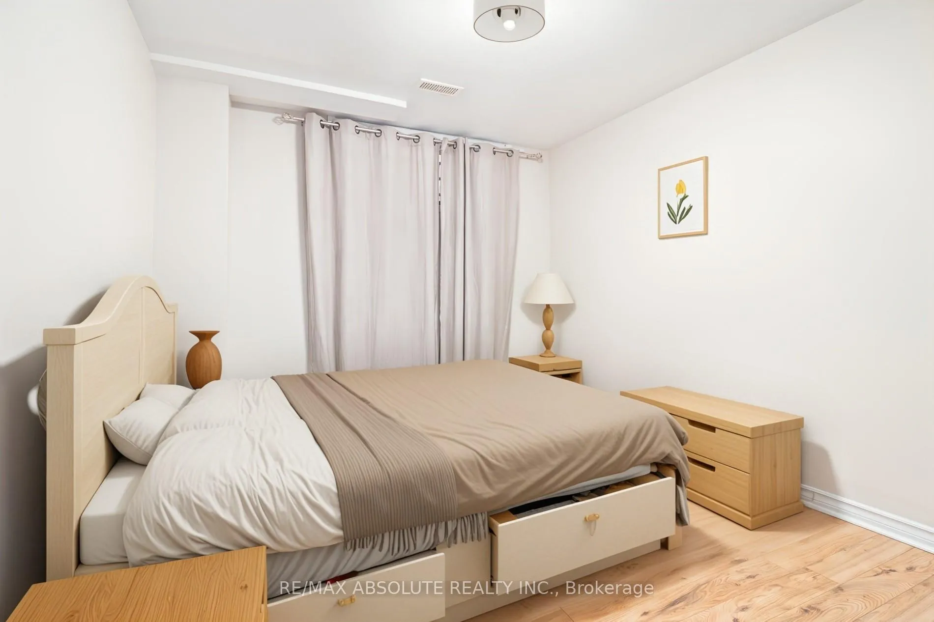 Photo 18 of 12 Oak Grove Street, Ottawa, Barrhaven East — HOMEH