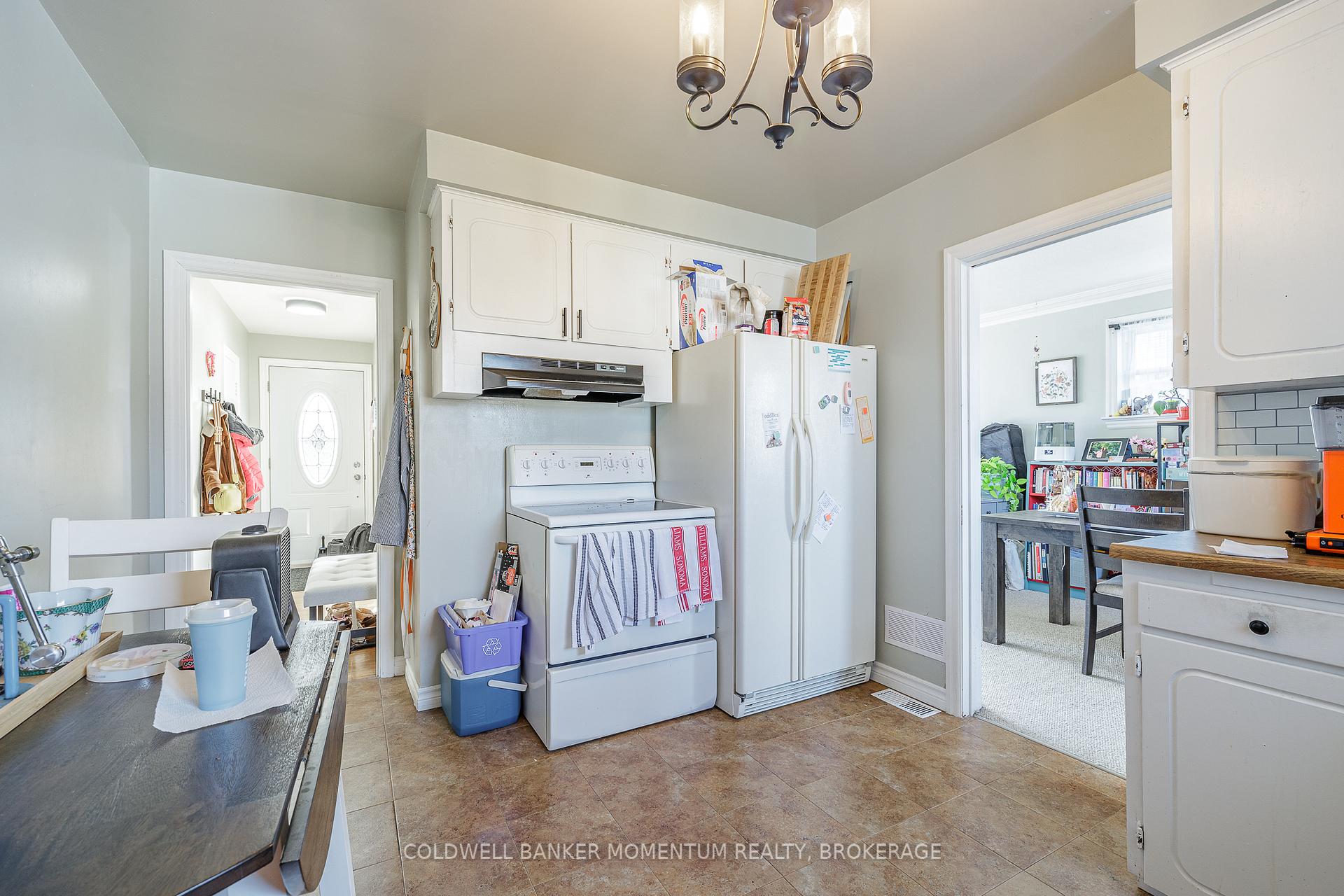 Photo 14 of 17 Mcmann Drive, Thorold, Thorold Downtown — HOMEH