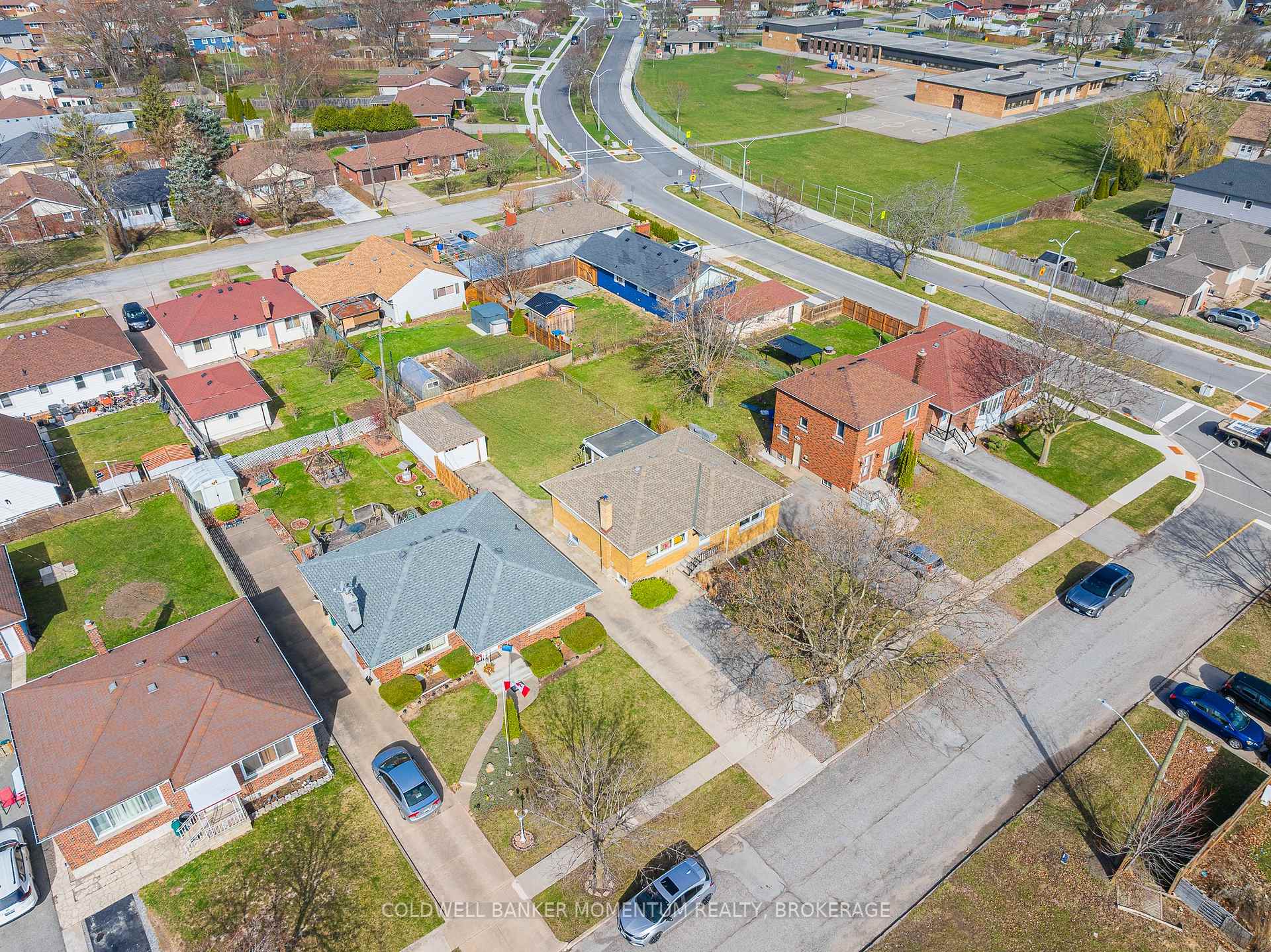 Photo 45 of 17 Mcmann Drive, Thorold, Thorold Downtown — HOMEH