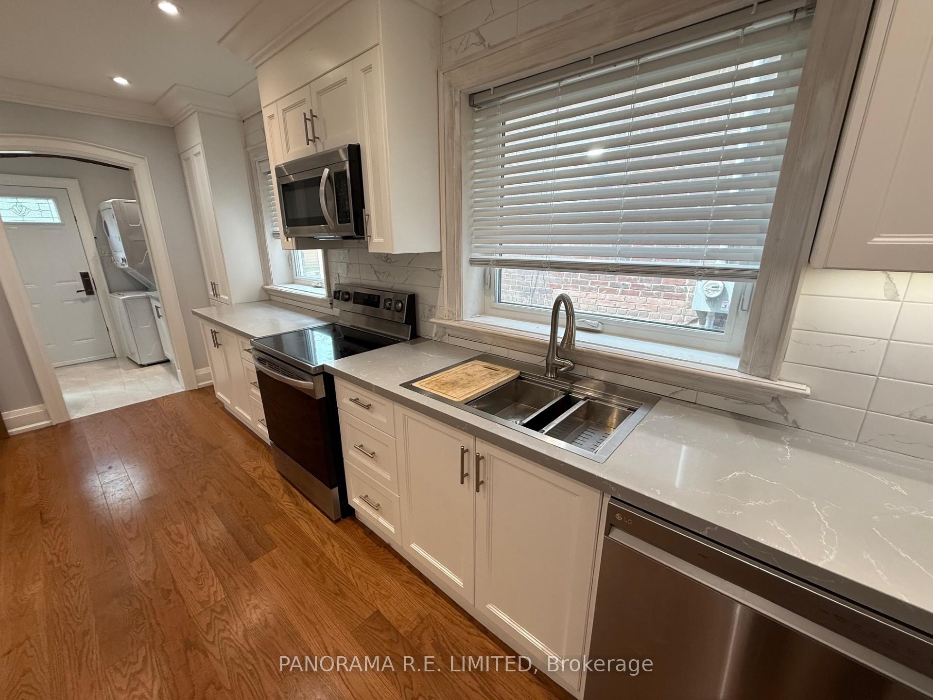 Photo 6 of 25 Heydon Park Road, Toronto, Little Portugal — HOMEH
