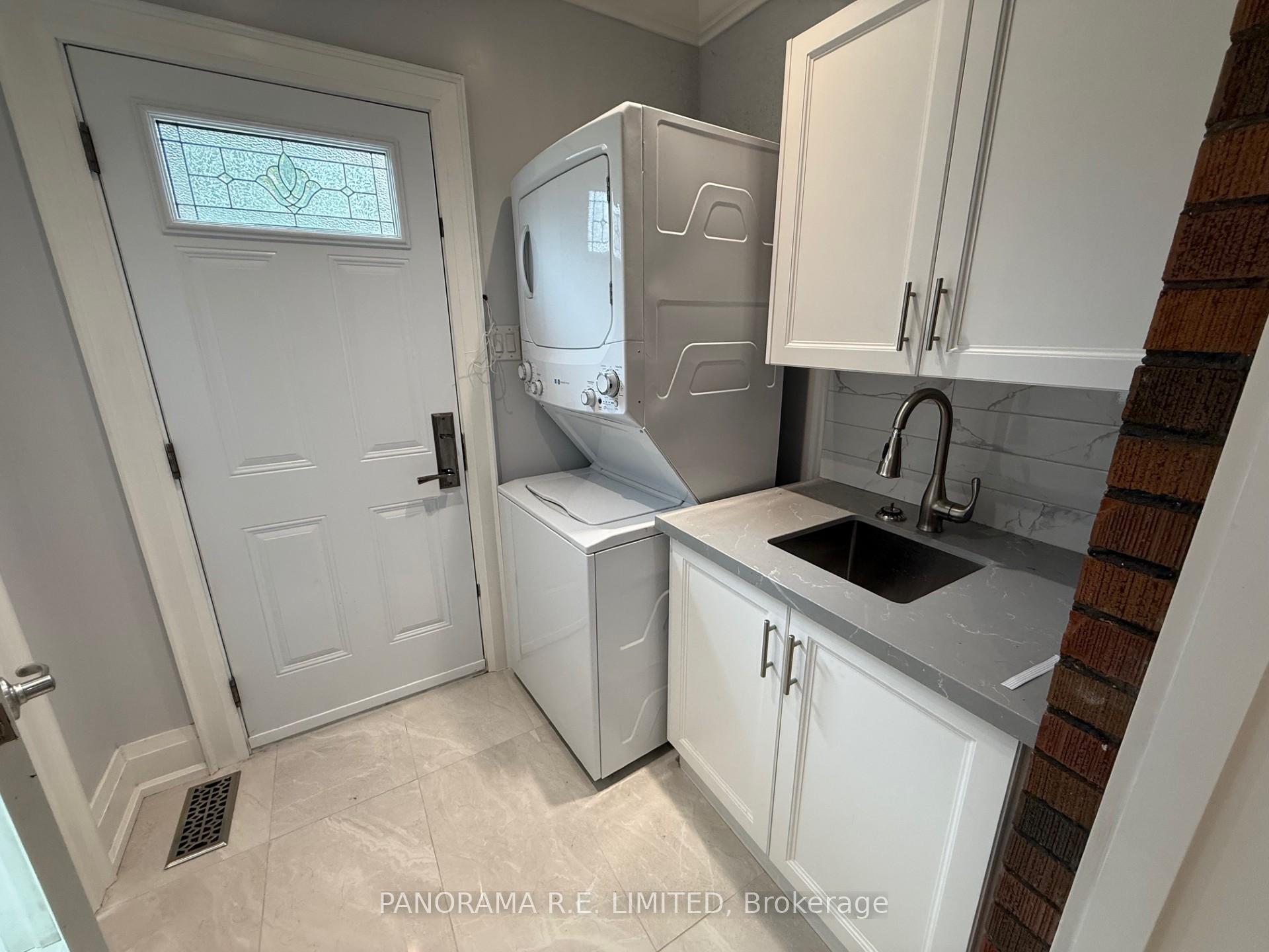Photo 9 of 25 Heydon Park Road, Toronto, Little Portugal — HOMEH