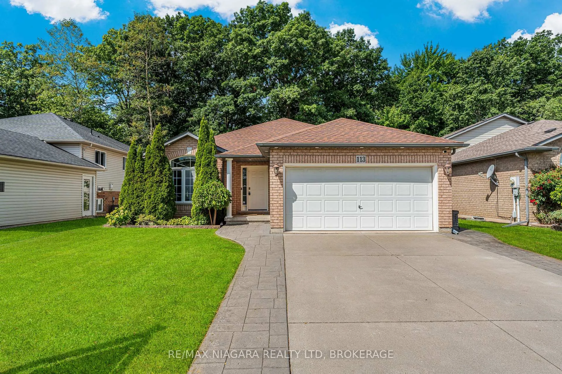 Photo 2 of 113 Foxtail Avenue, Welland, West Welland — HOMEH