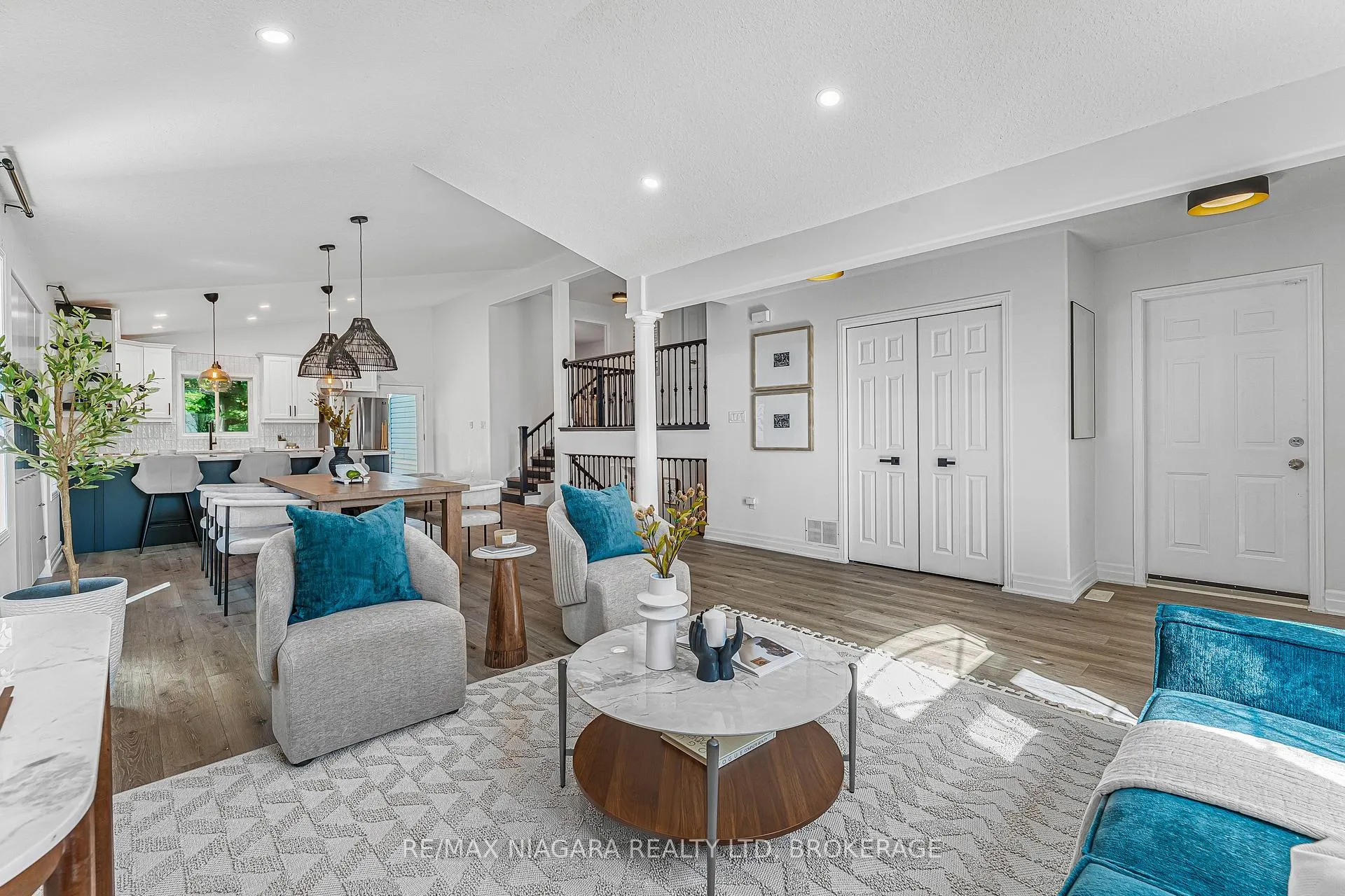 Photo 7 of 113 Foxtail Avenue, Welland, West Welland — HOMEH