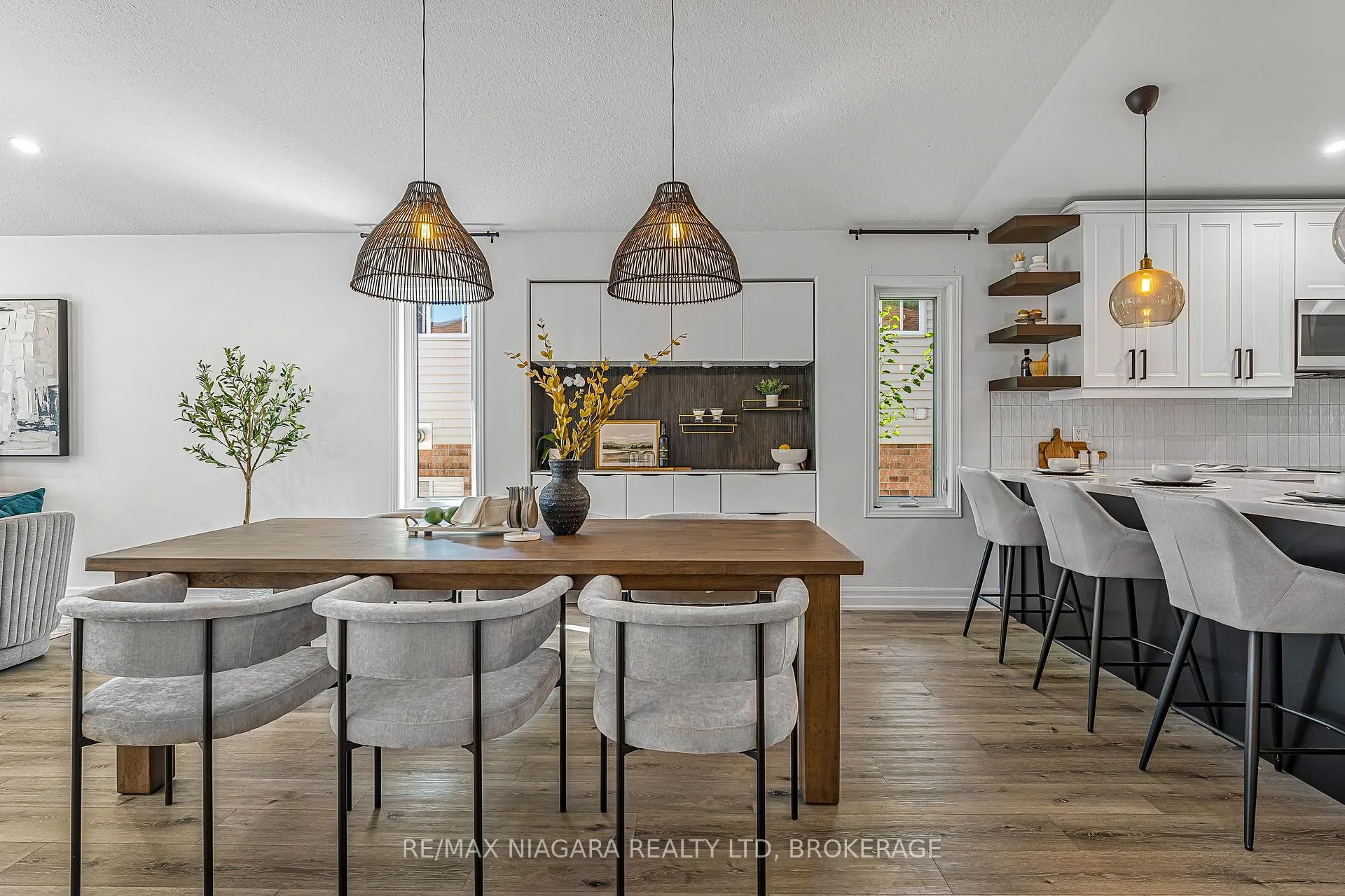 Photo 9 of 113 Foxtail Avenue, Welland, West Welland — HOMEH