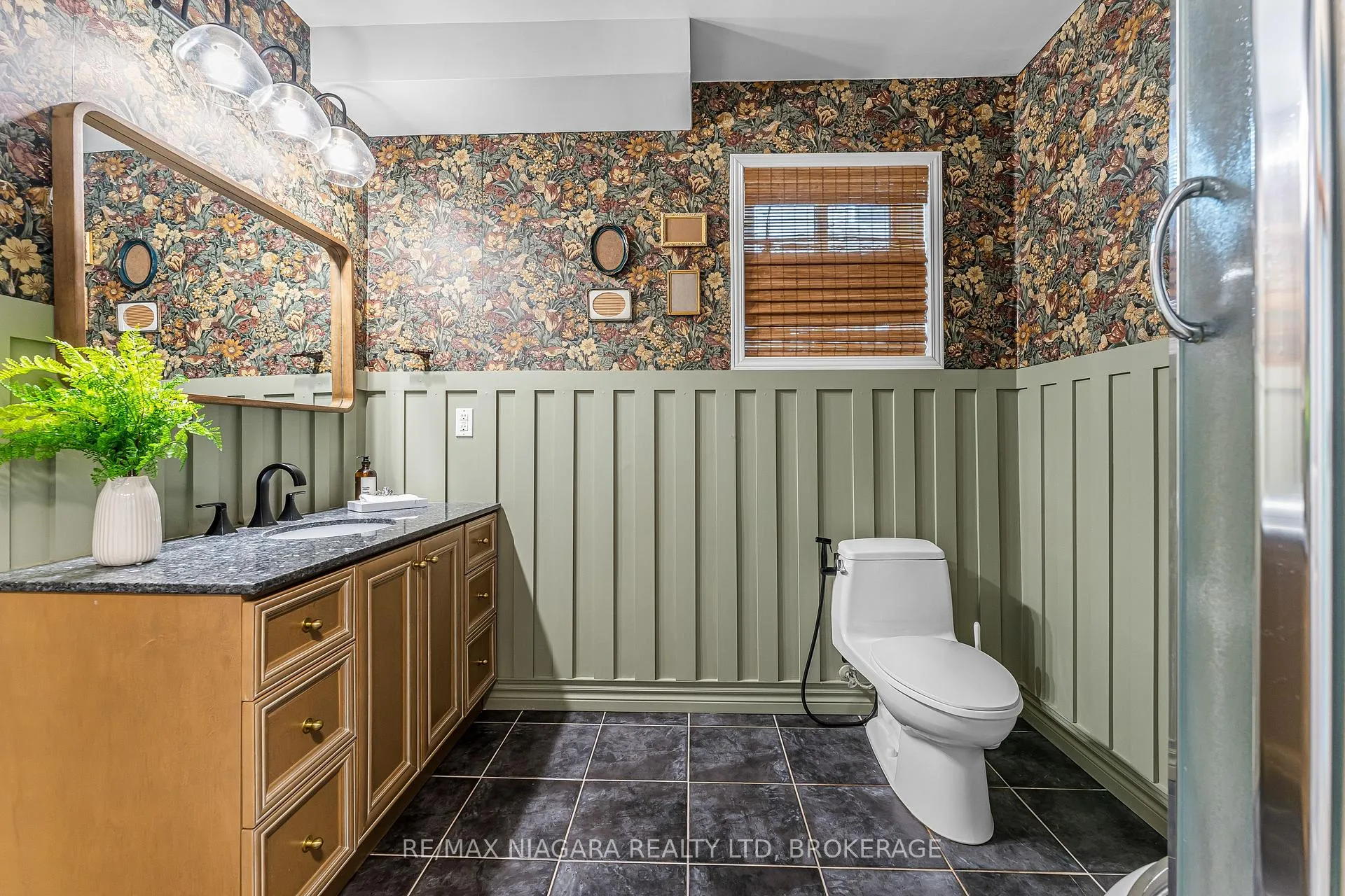 Photo 32 of 113 Foxtail Avenue, Welland, West Welland — HOMEH