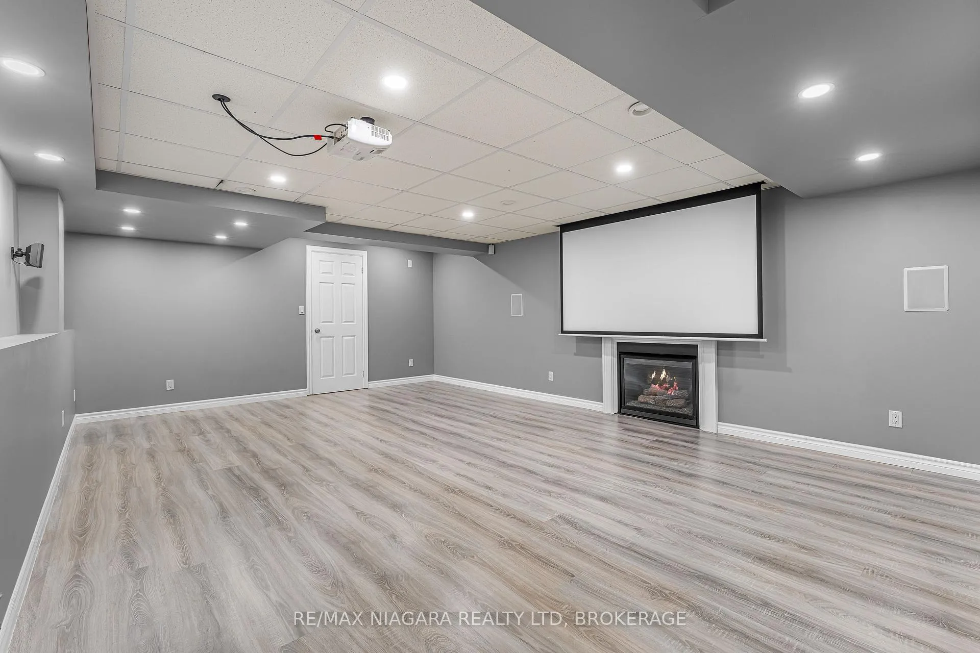 Photo 34 of 113 Foxtail Avenue, Welland, West Welland — HOMEH