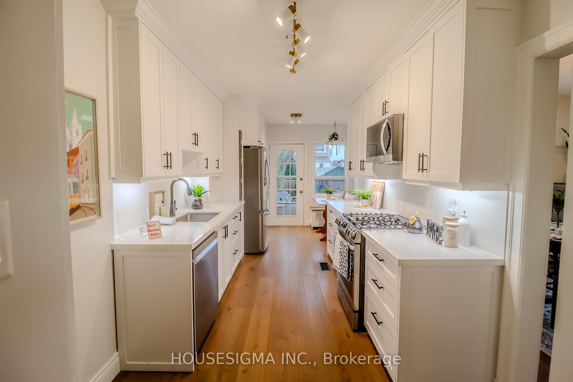 Photo 16 of 149 Queensdale Avenue, Toronto, Danforth Village-East York — HOMEH