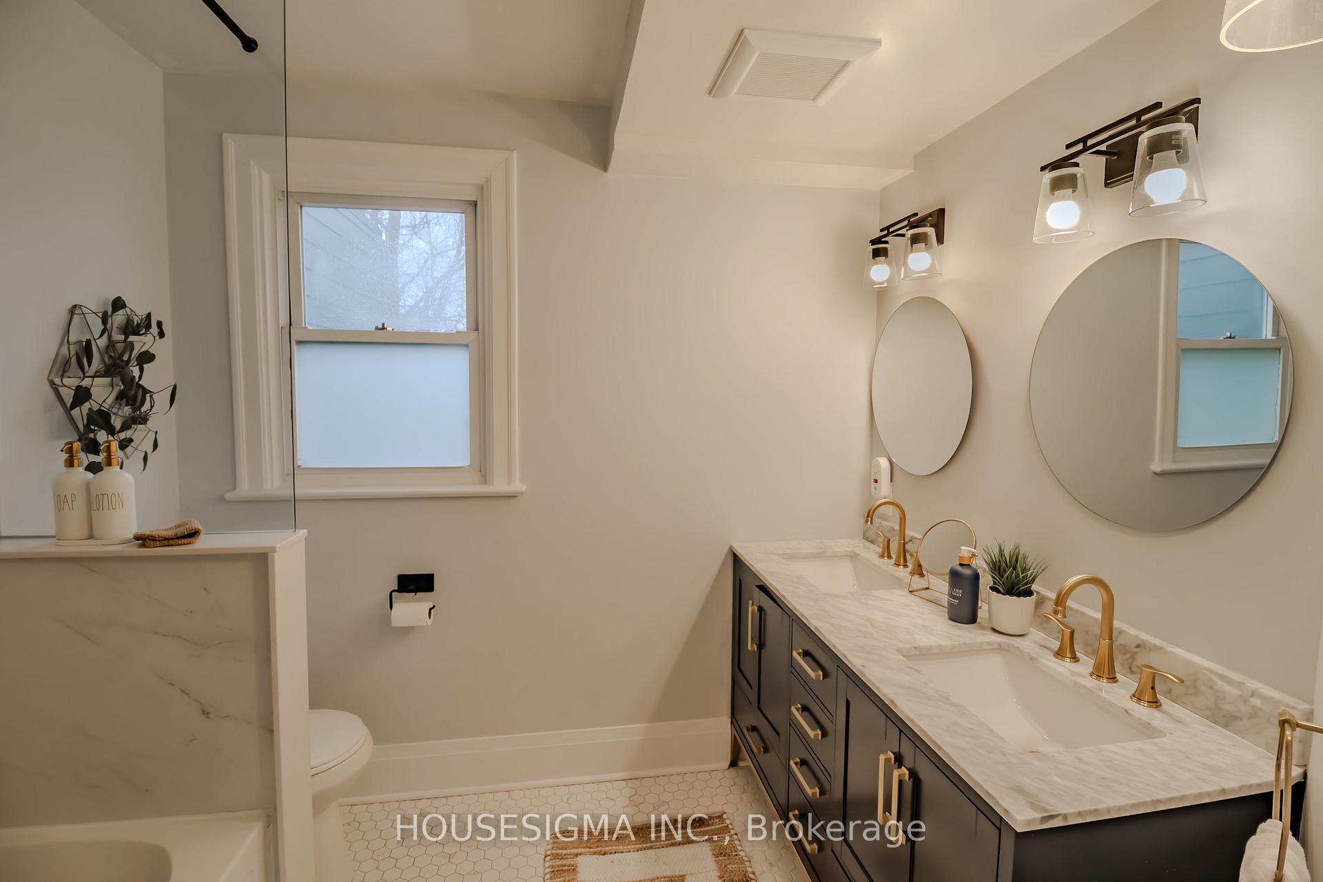 Photo 37 of 149 Queensdale Avenue, Toronto, Danforth Village-East York — HOMEH