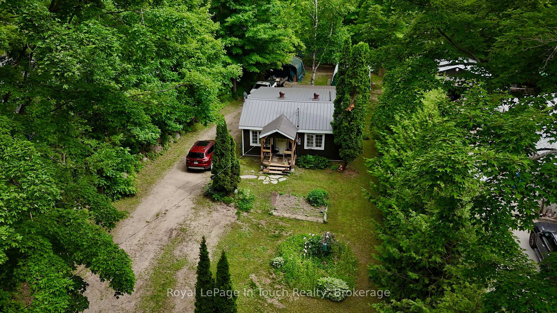 Photo 7 of 19 Needle Road, Tiny, Rural Tiny — HOMEH