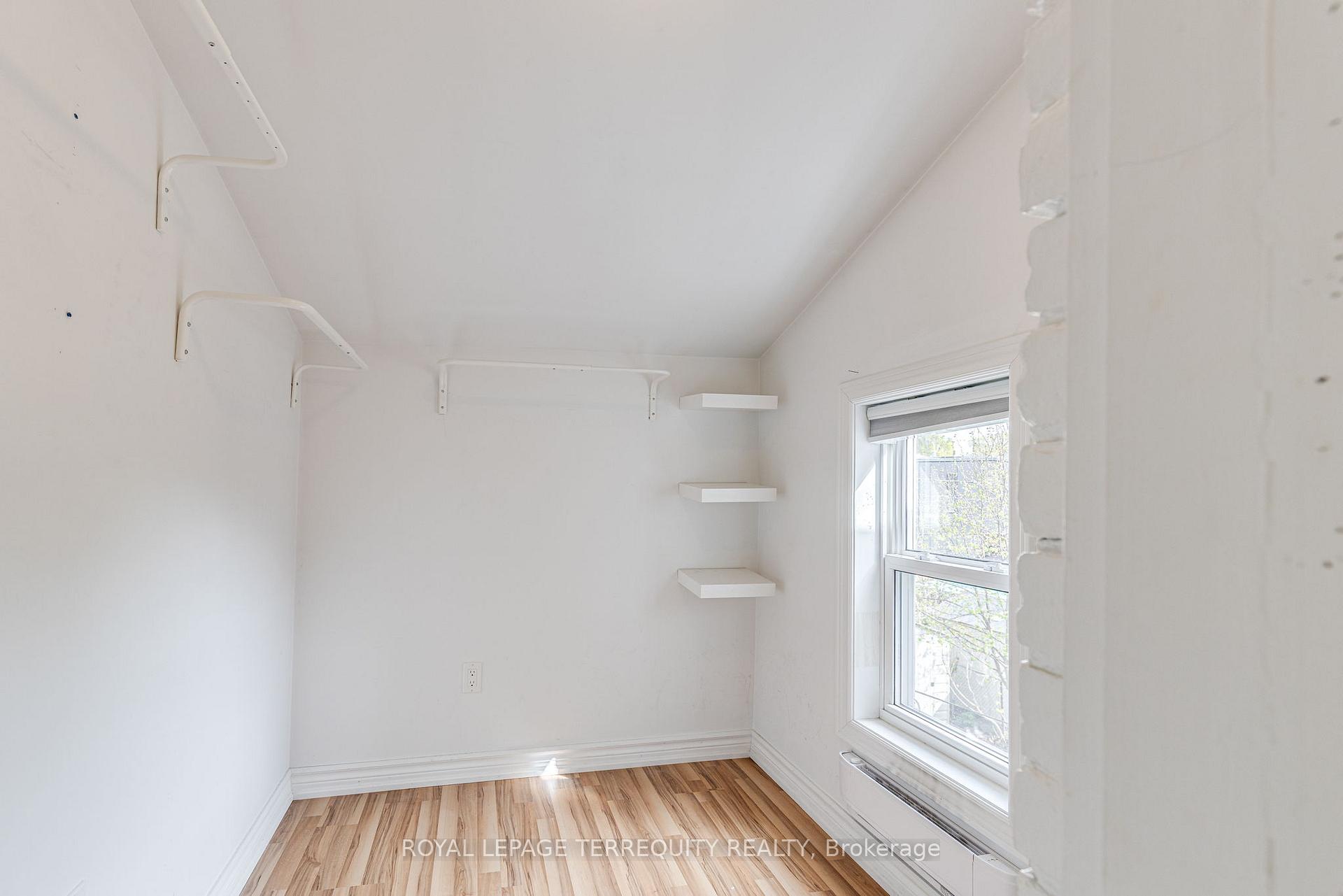 Photo 19 of Unit Upper, 100 Barton Avenue, Toronto, The Annex — HOMEH