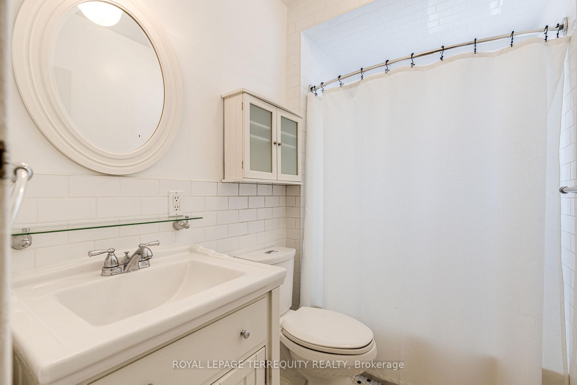 Photo 20 of Unit Upper, 100 Barton Avenue, Toronto, The Annex — HOMEH
