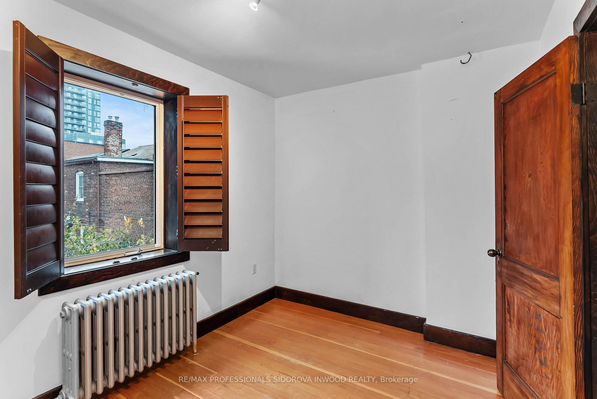 Photo 17 of 10 St David Street, Toronto, Regent Park — HOMEH