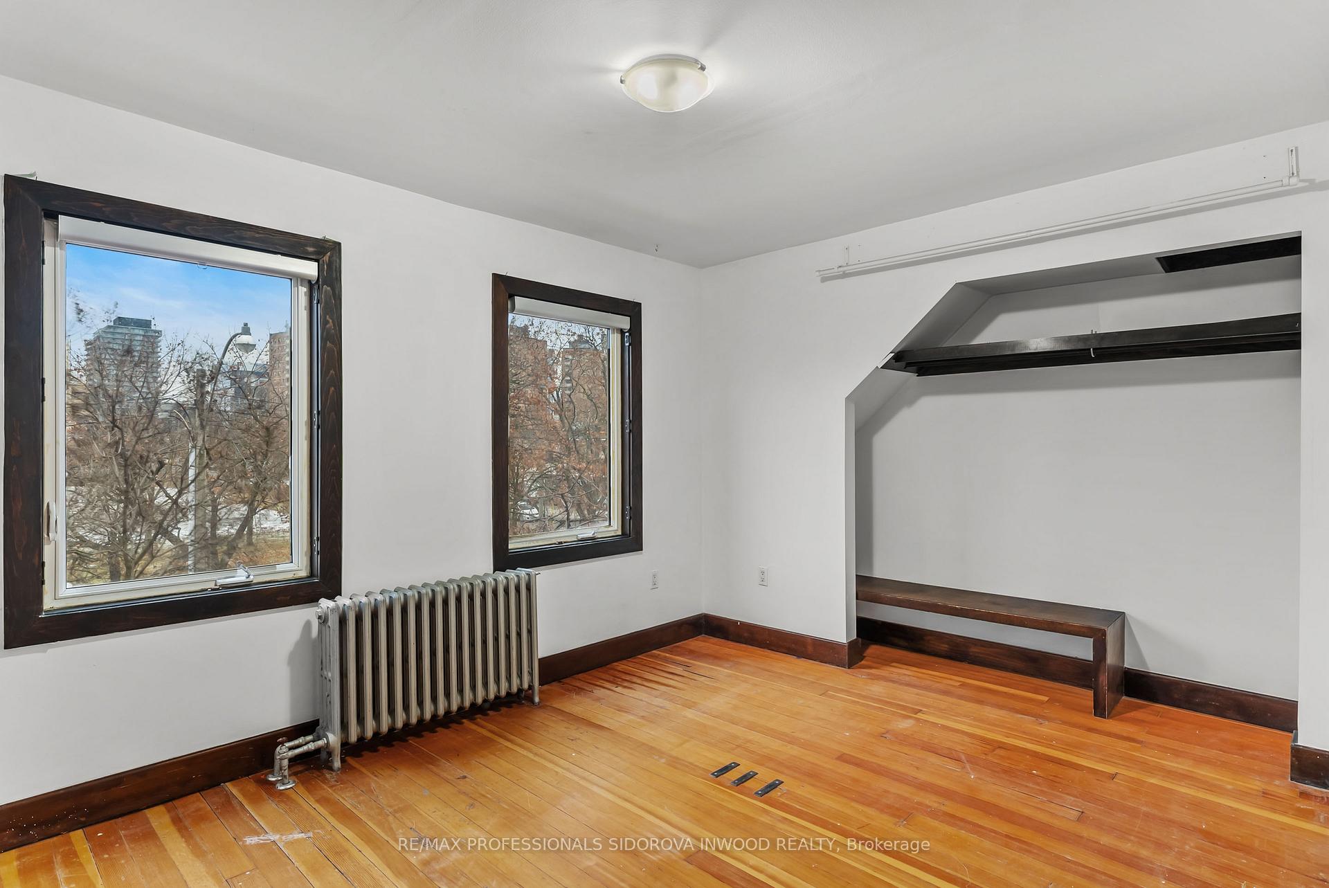 Photo 14 of 10 St David Street, Toronto, Regent Park — HOMEH
