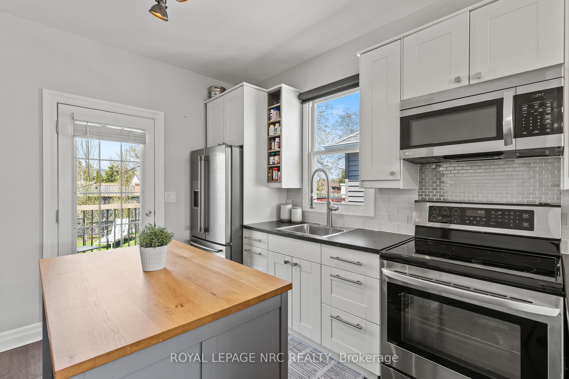 Photo 15 of 30 Ann Street, Thorold, Thorold Downtown — HOMEH