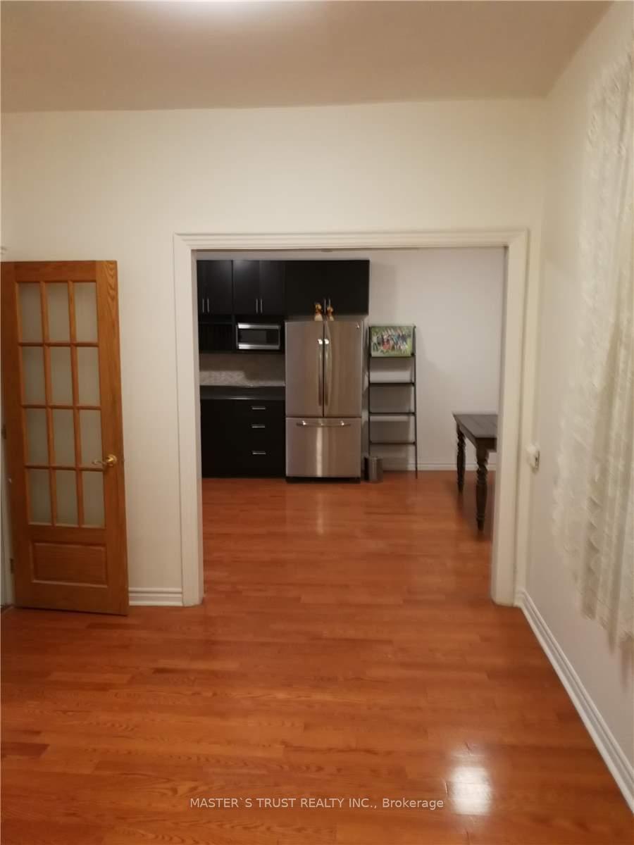 Photo 3 of 91 Lippincott Street, Toronto, University — HOMEH