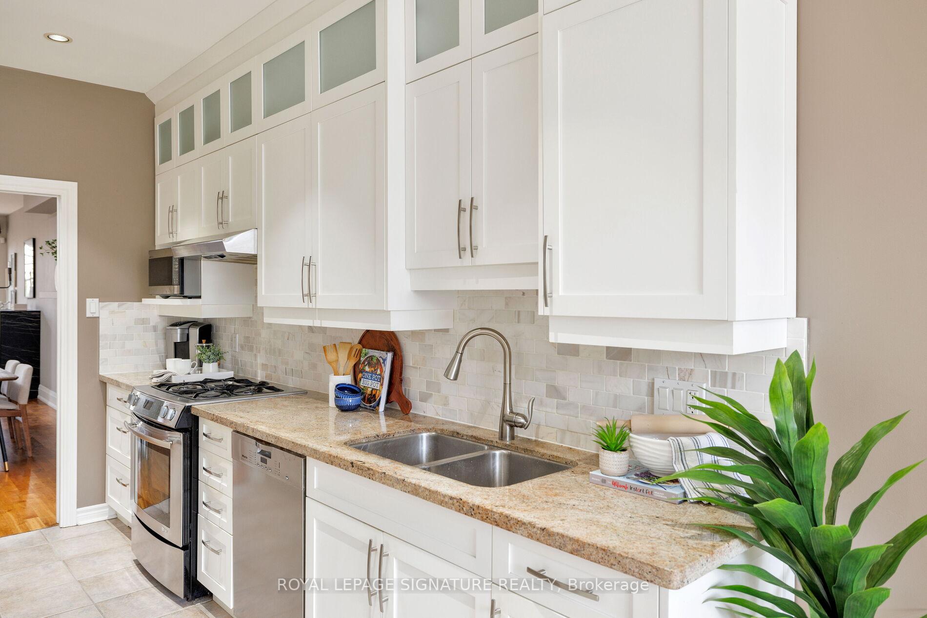 Photo 6 of 224 Floyd Avenue, Toronto, Danforth Village-East York — HOMEH
