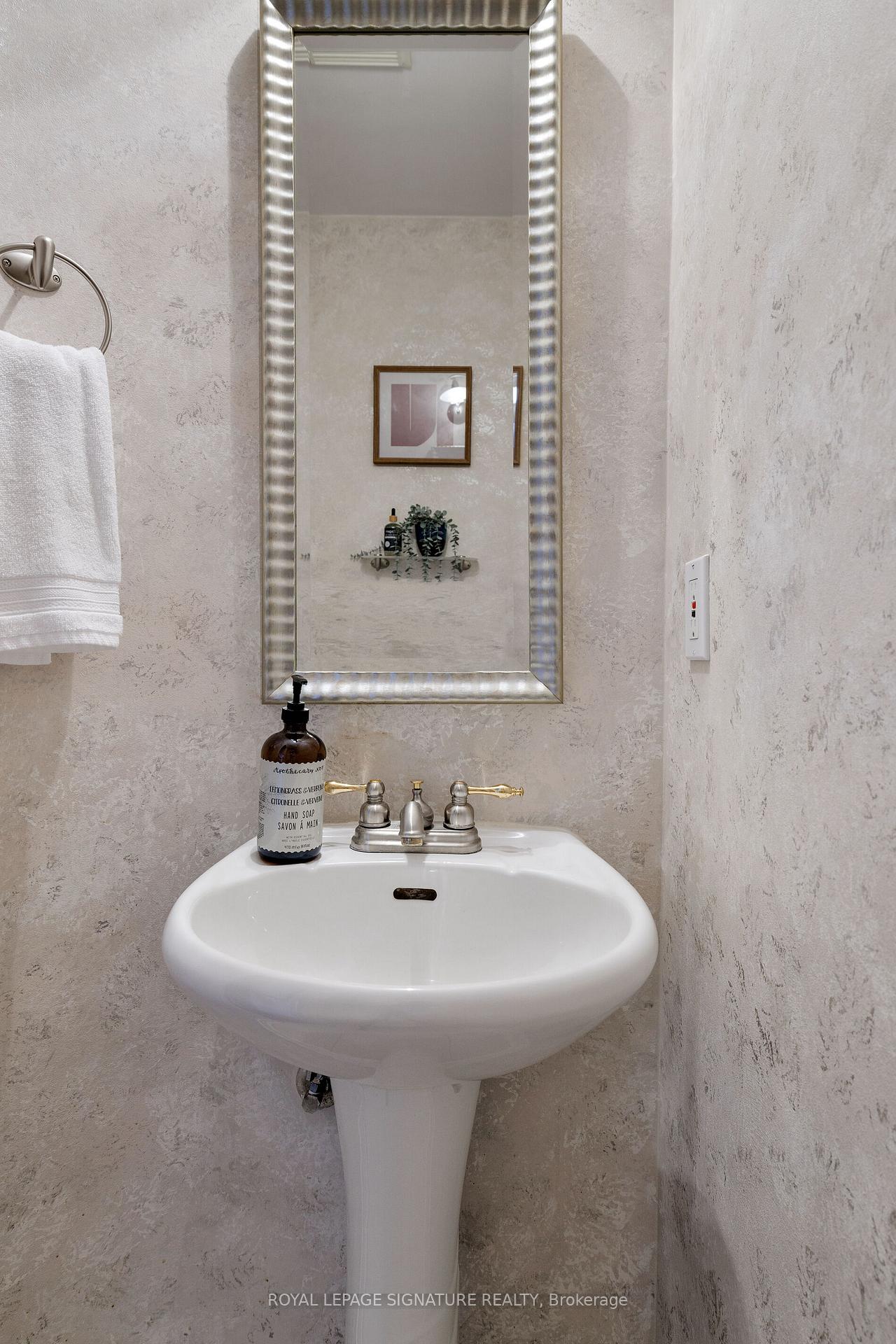 Photo 15 of 224 Floyd Avenue, Toronto, Danforth Village-East York — HOMEH