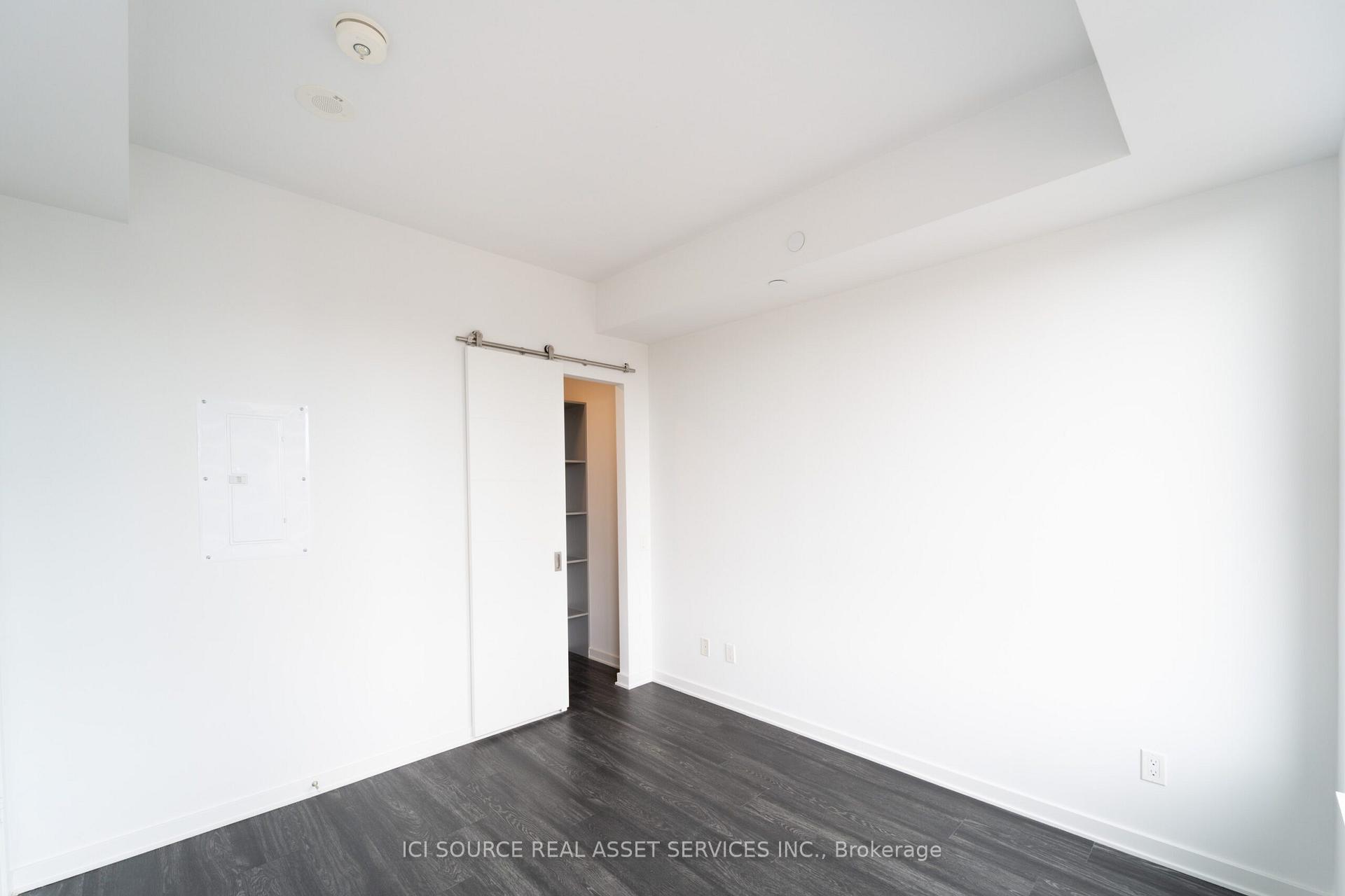 Photo 5 of Unit 1807, 25 Selby Street, Toronto, North St. James Town — HOMEH