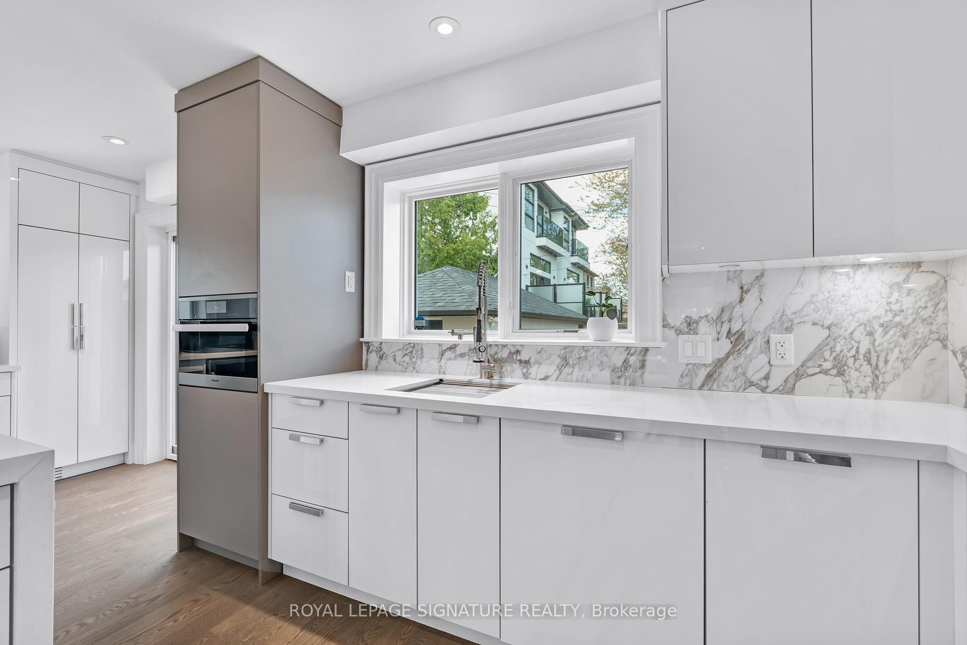 Photo 14 of 37 Fairside Avenue, Toronto, Danforth Village-East York — HOMEH