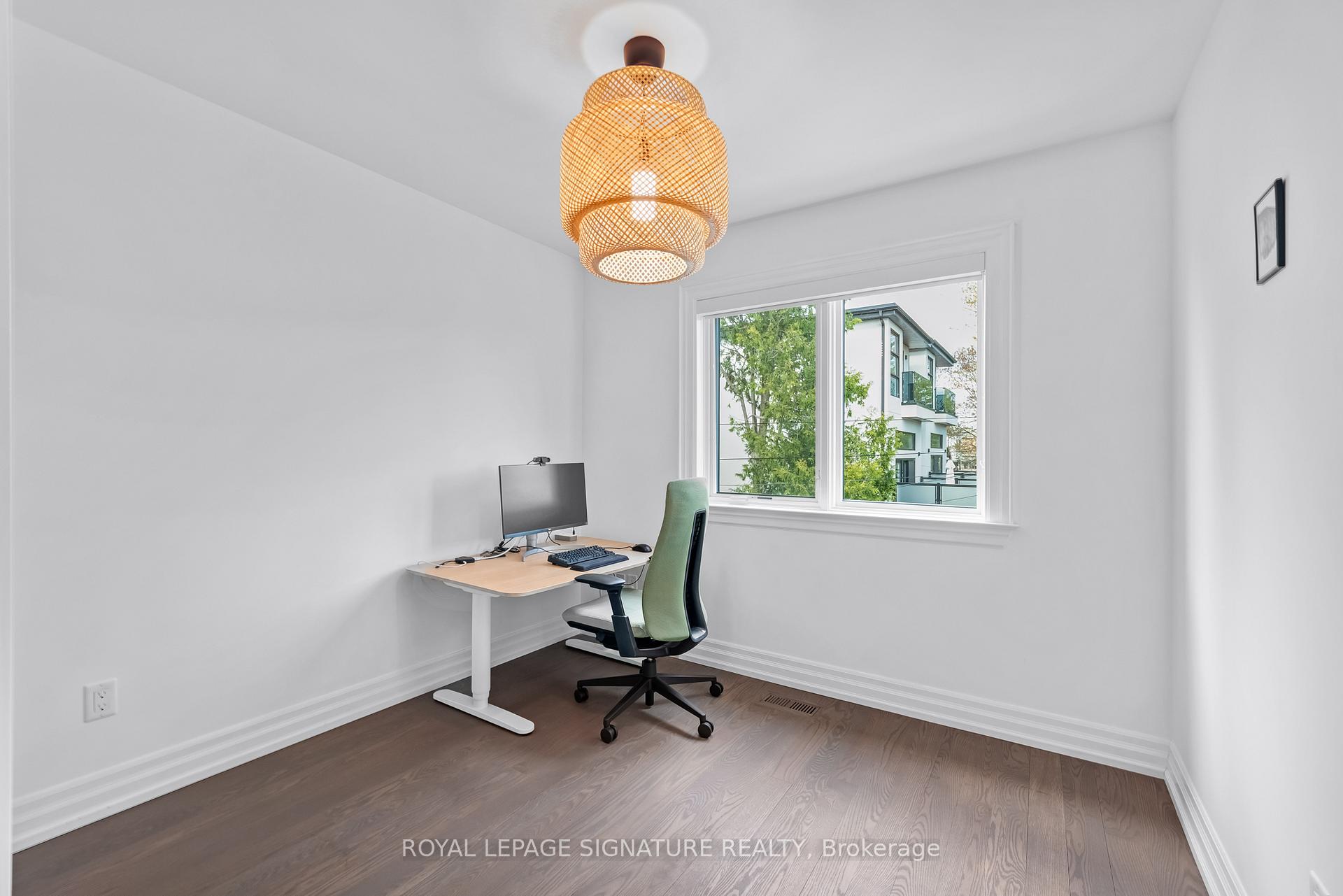 Photo 19 of 37 Fairside Avenue, Toronto, Danforth Village-East York — HOMEH