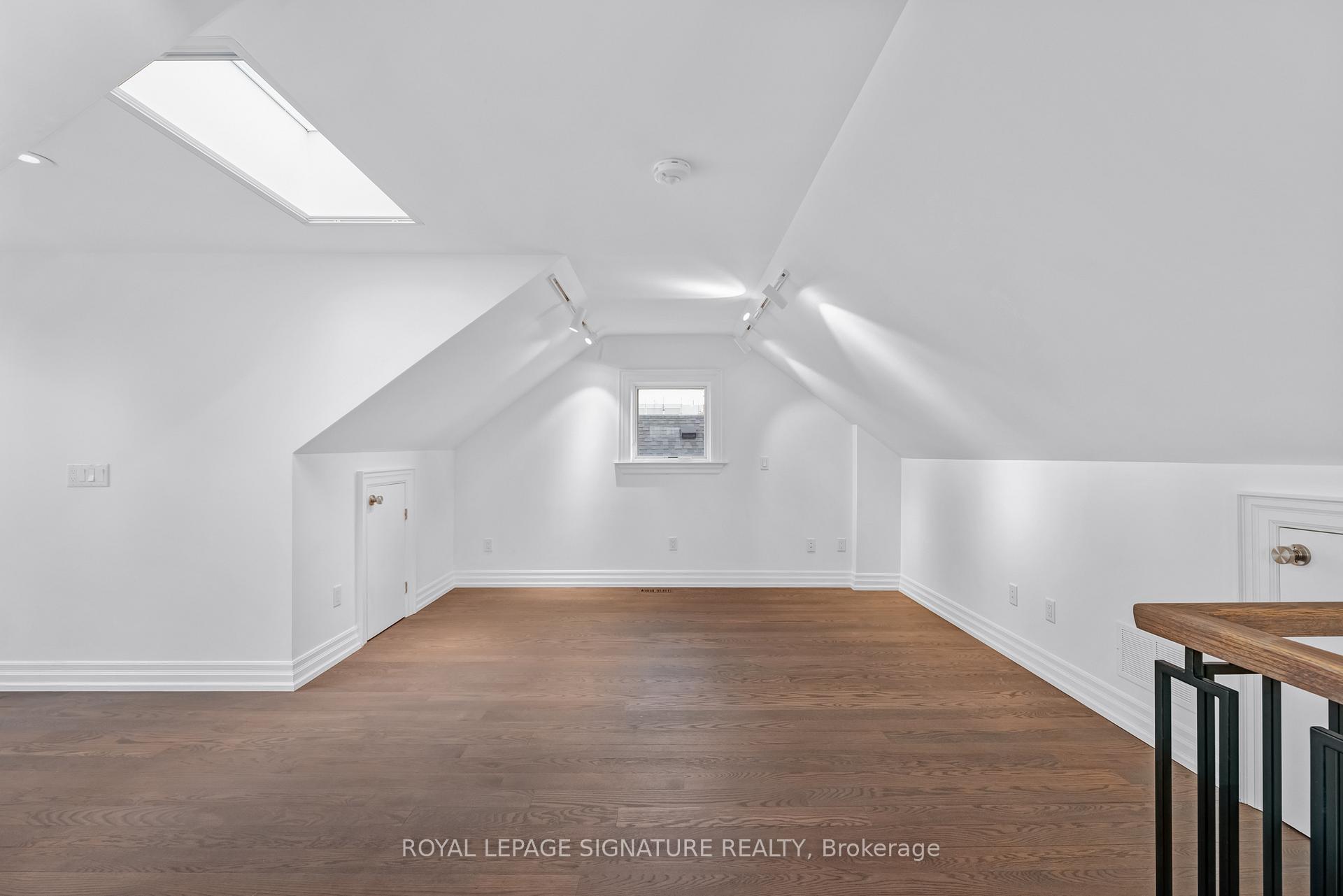 Photo 27 of 37 Fairside Avenue, Toronto, Danforth Village-East York — HOMEH