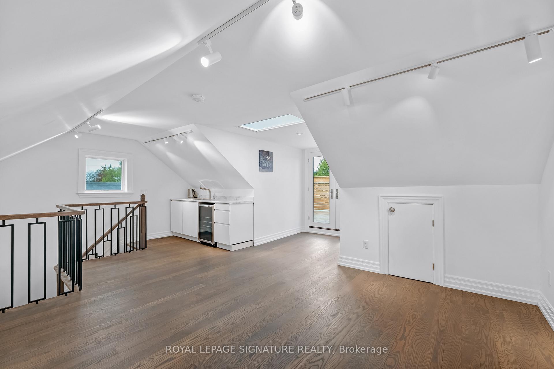 Photo 28 of 37 Fairside Avenue, Toronto, Danforth Village-East York — HOMEH