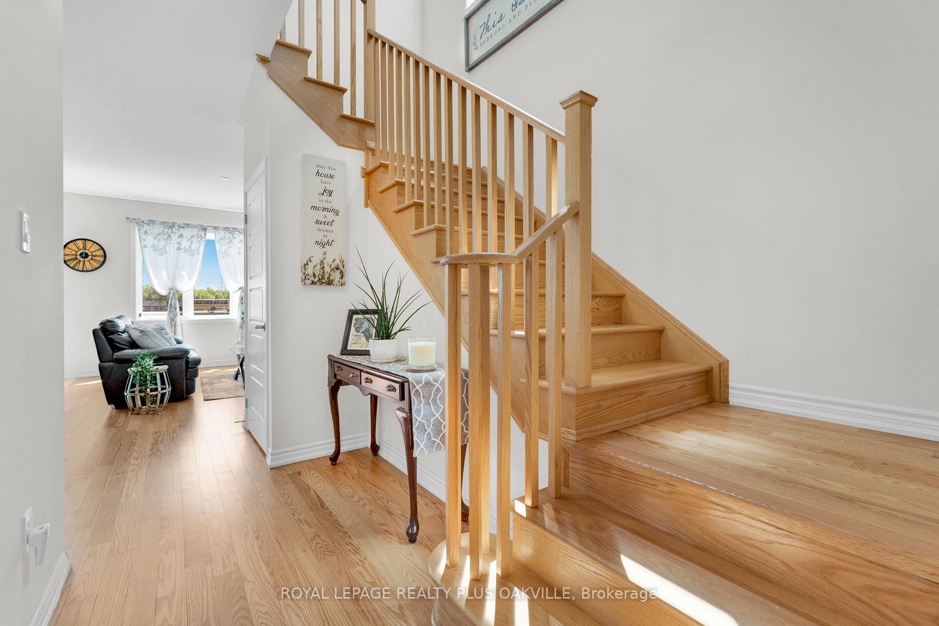 Photo 7 of 212 Explorer Way, Thorold, Rolling Meadows — HOMEH