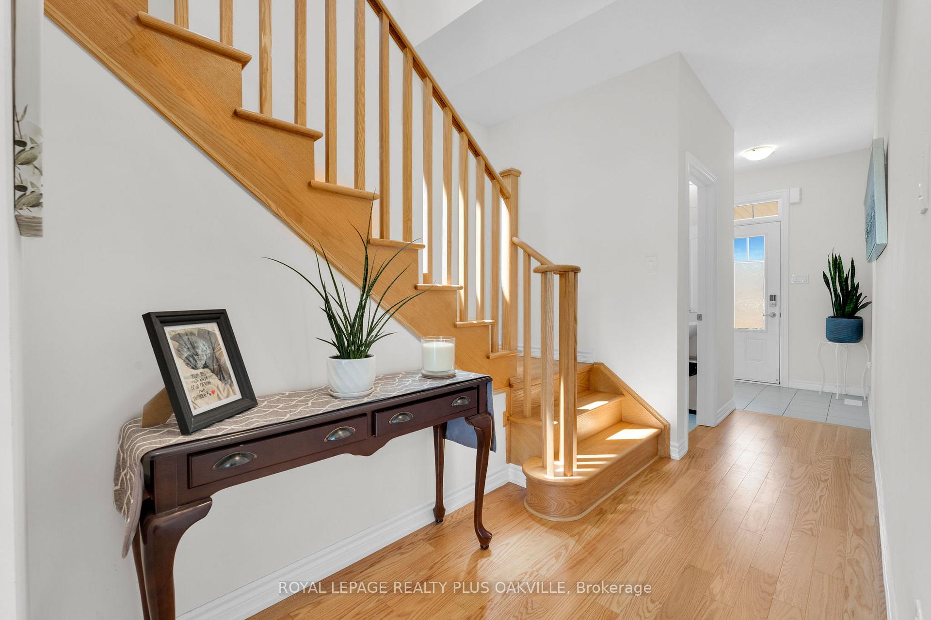 Photo 8 of 212 Explorer Way, Thorold, Rolling Meadows — HOMEH