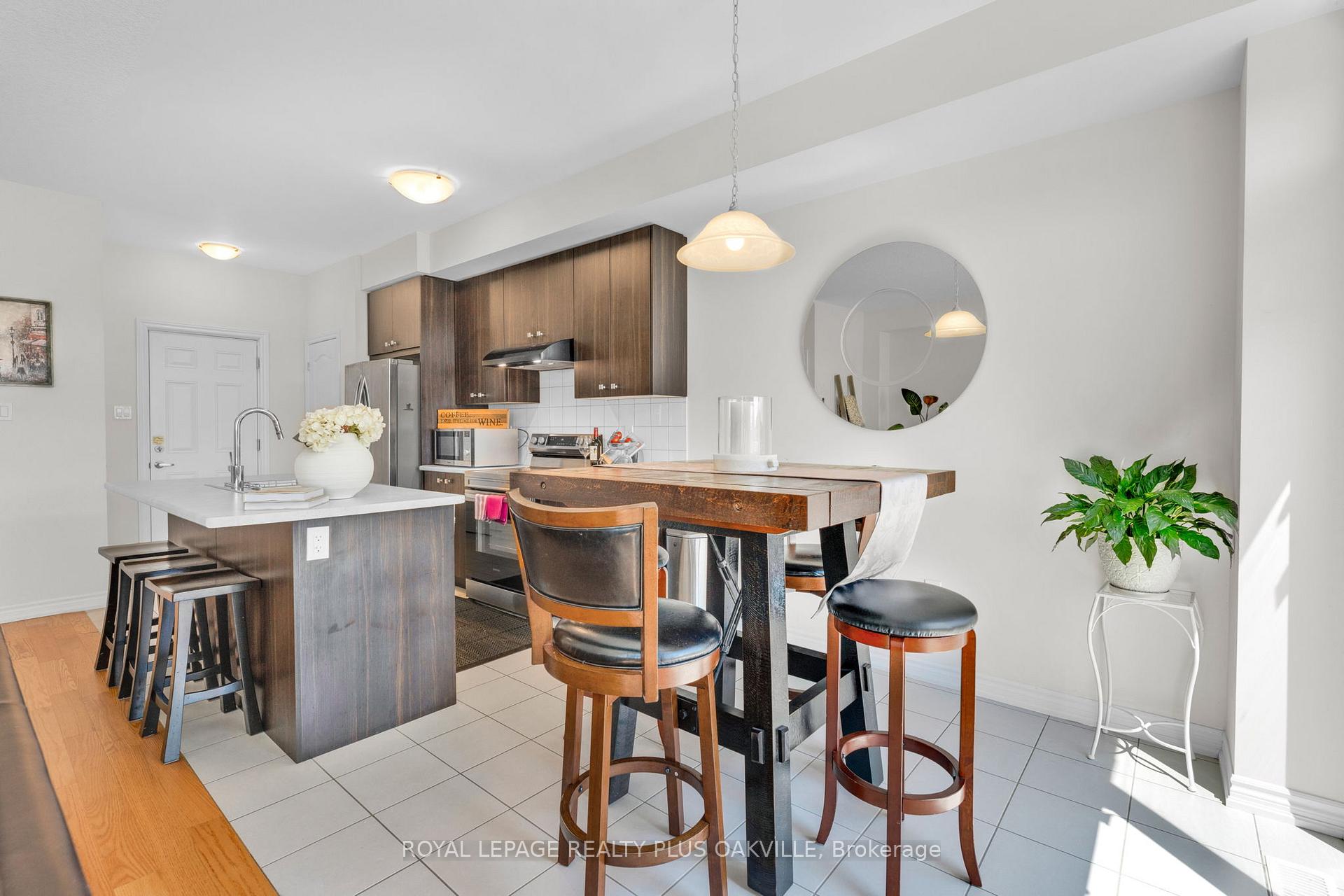 Photo 16 of 212 Explorer Way, Thorold, Rolling Meadows — HOMEH