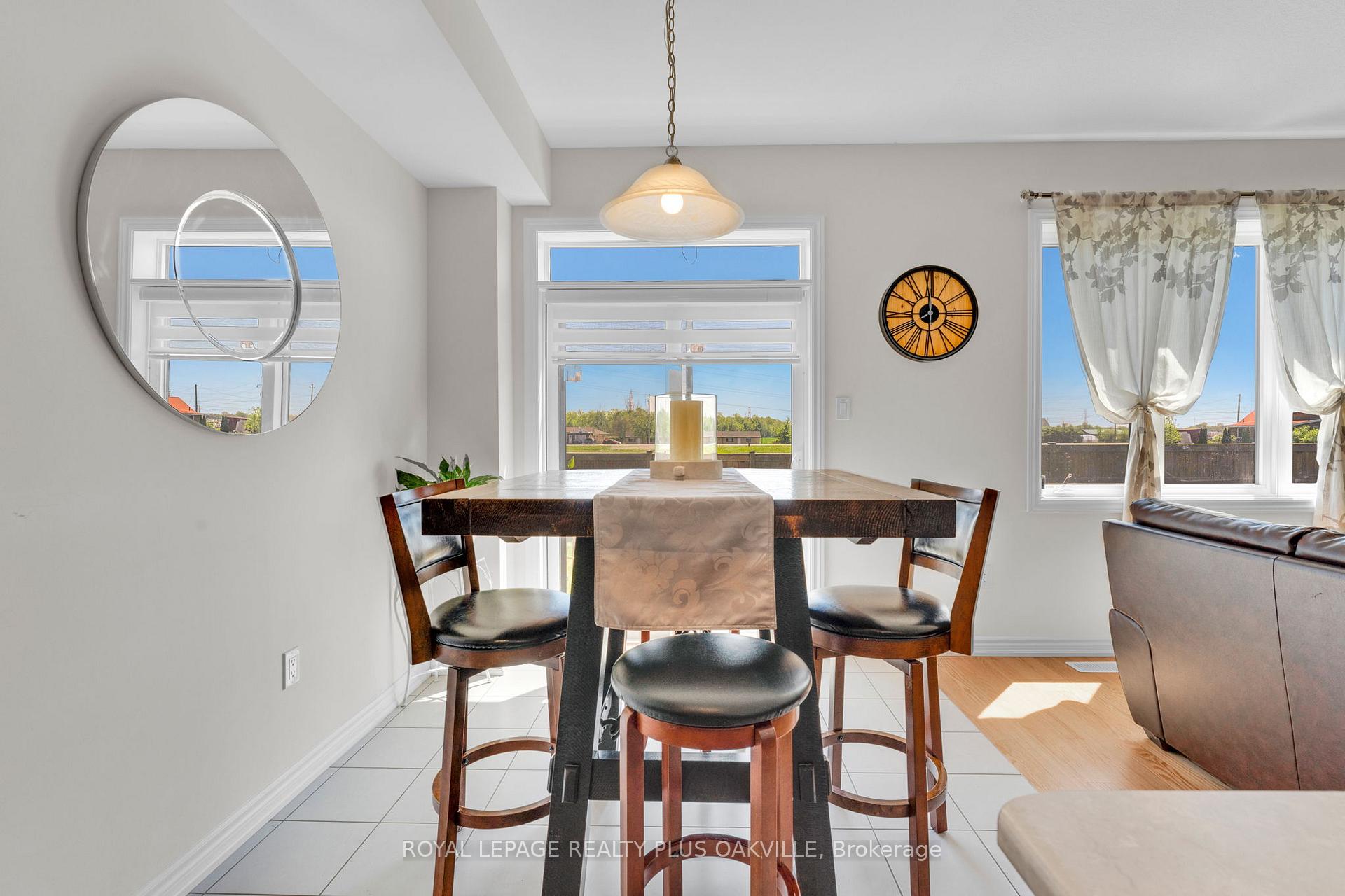 Photo 17 of 212 Explorer Way, Thorold, Rolling Meadows — HOMEH