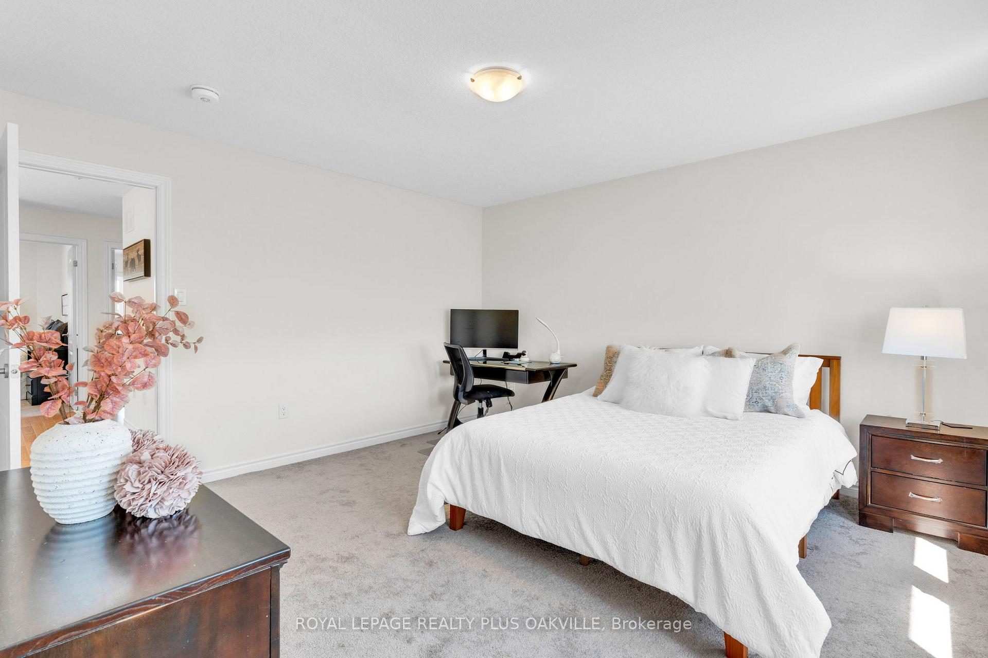 Photo 24 of 212 Explorer Way, Thorold, Rolling Meadows — HOMEH