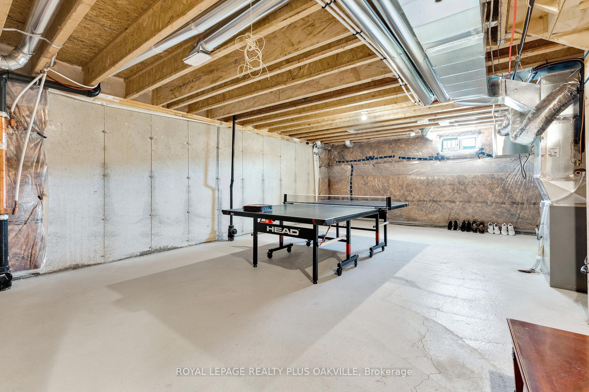 Photo 36 of 212 Explorer Way, Thorold, Rolling Meadows — HOMEH