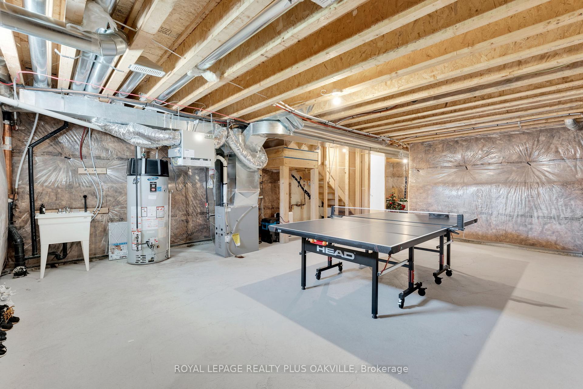 Photo 37 of 212 Explorer Way, Thorold, Rolling Meadows — HOMEH