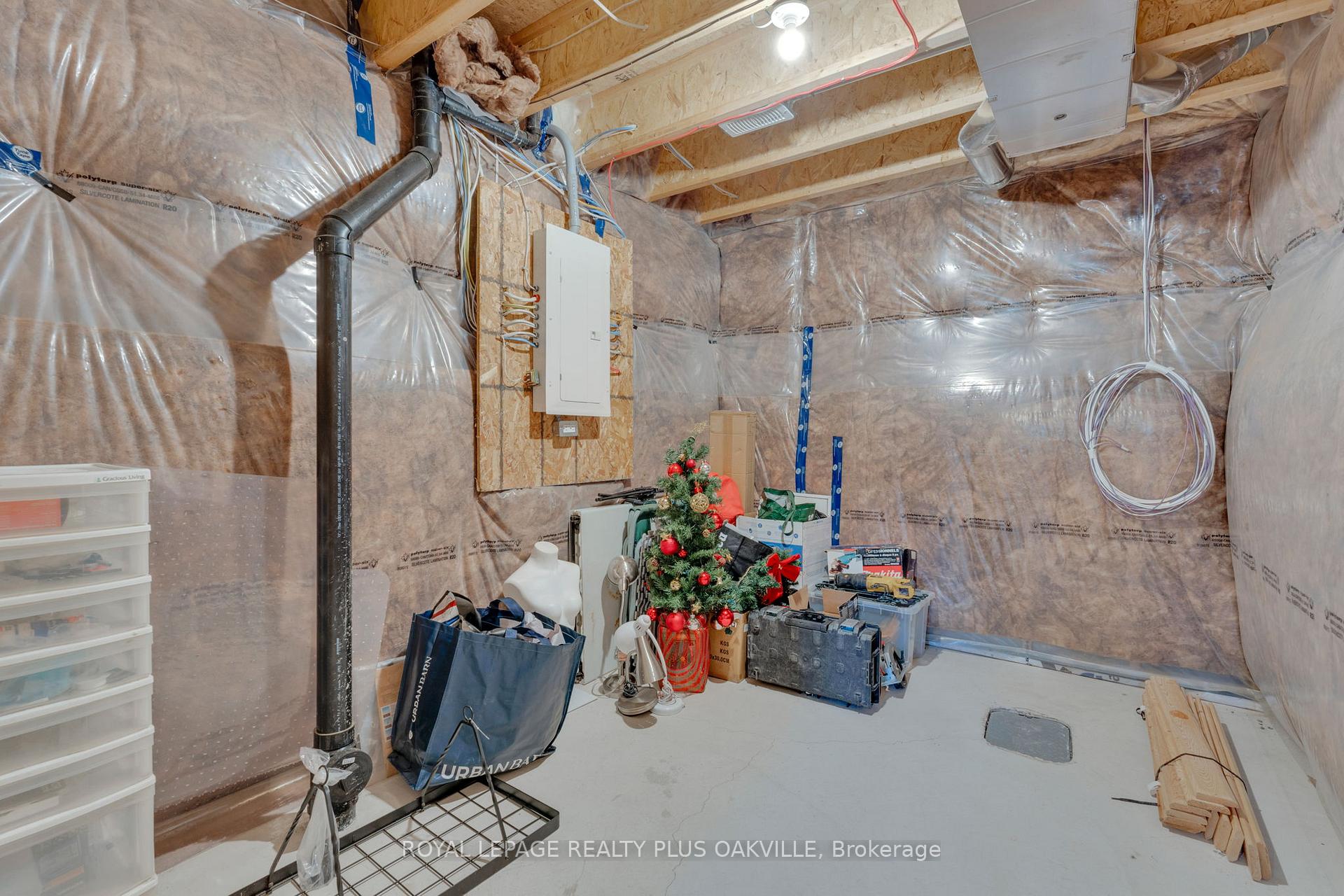 Photo 38 of 212 Explorer Way, Thorold, Rolling Meadows — HOMEH