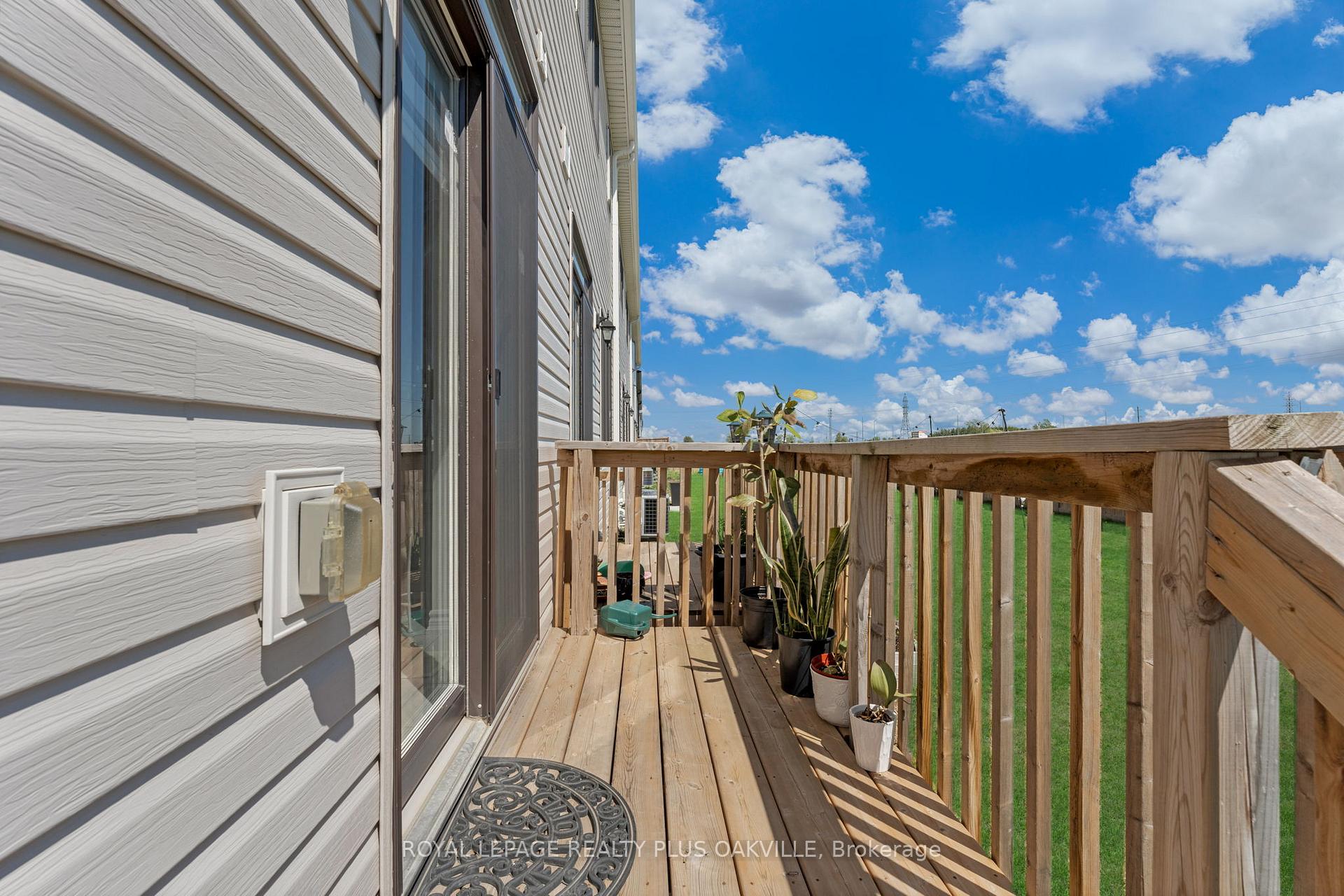 Photo 39 of 212 Explorer Way, Thorold, Rolling Meadows — HOMEH