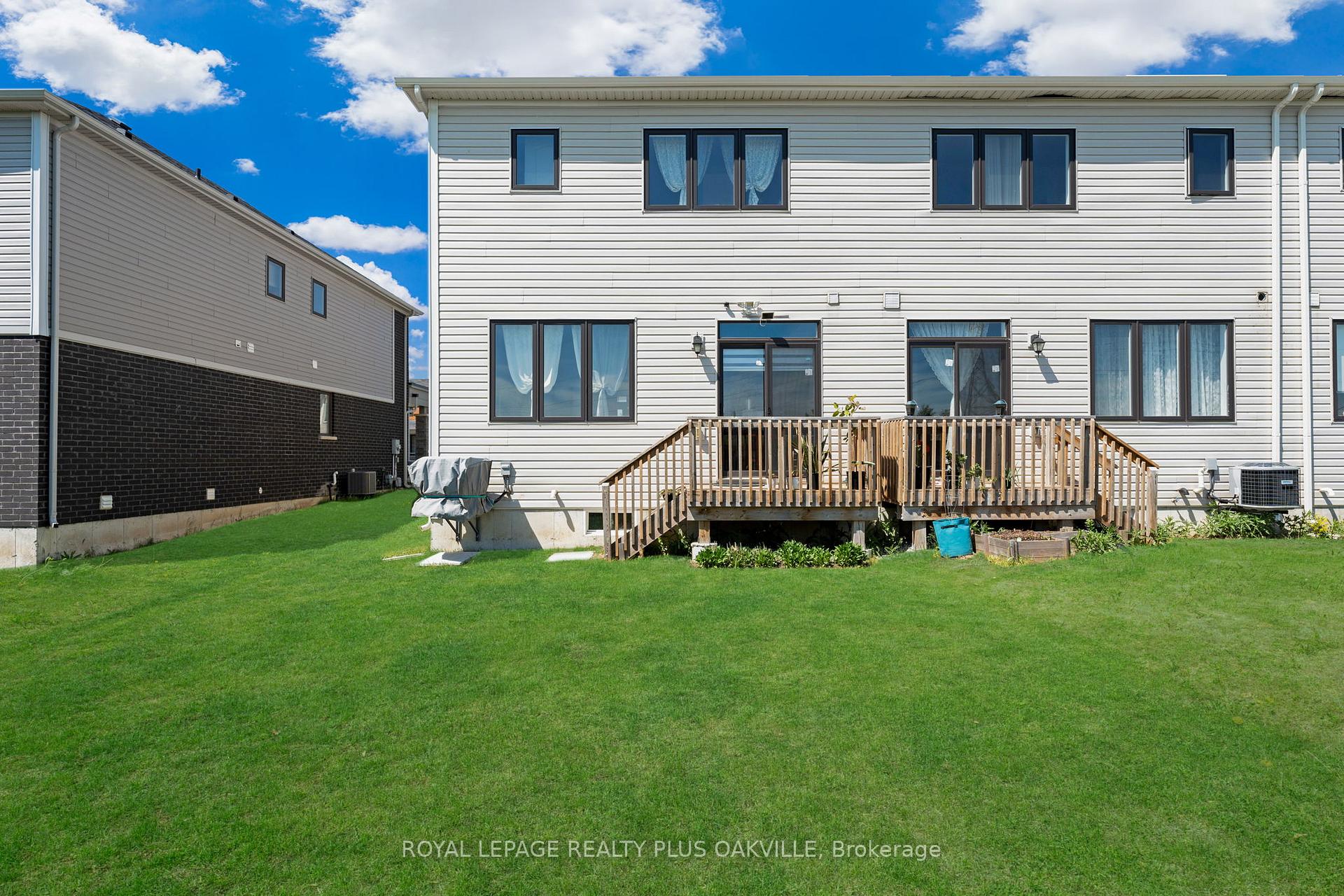 Photo 40 of 212 Explorer Way, Thorold, Rolling Meadows — HOMEH