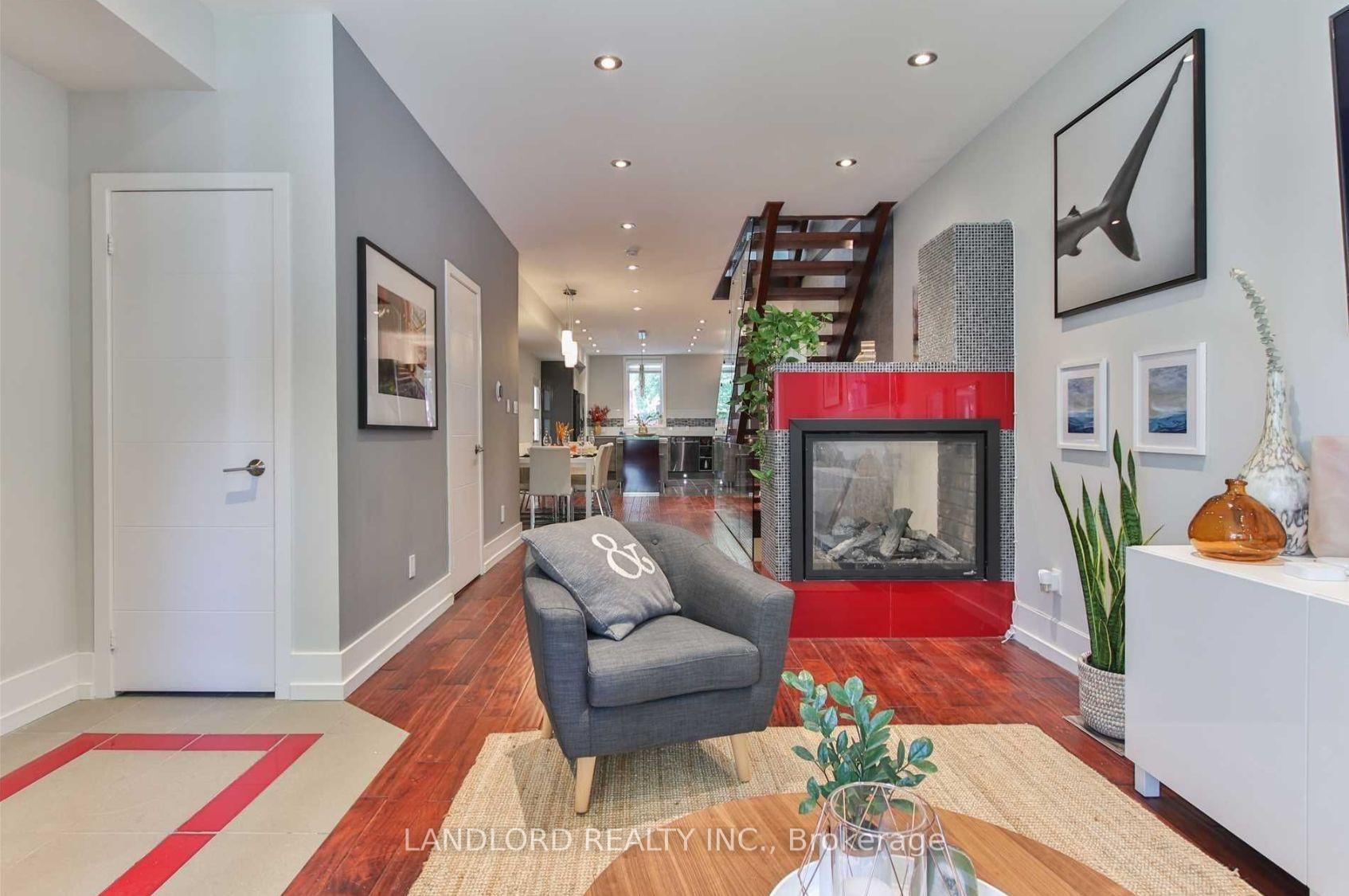 Photo 6 of 11 Garnet Avenue, Toronto, The Annex — HOMEH
