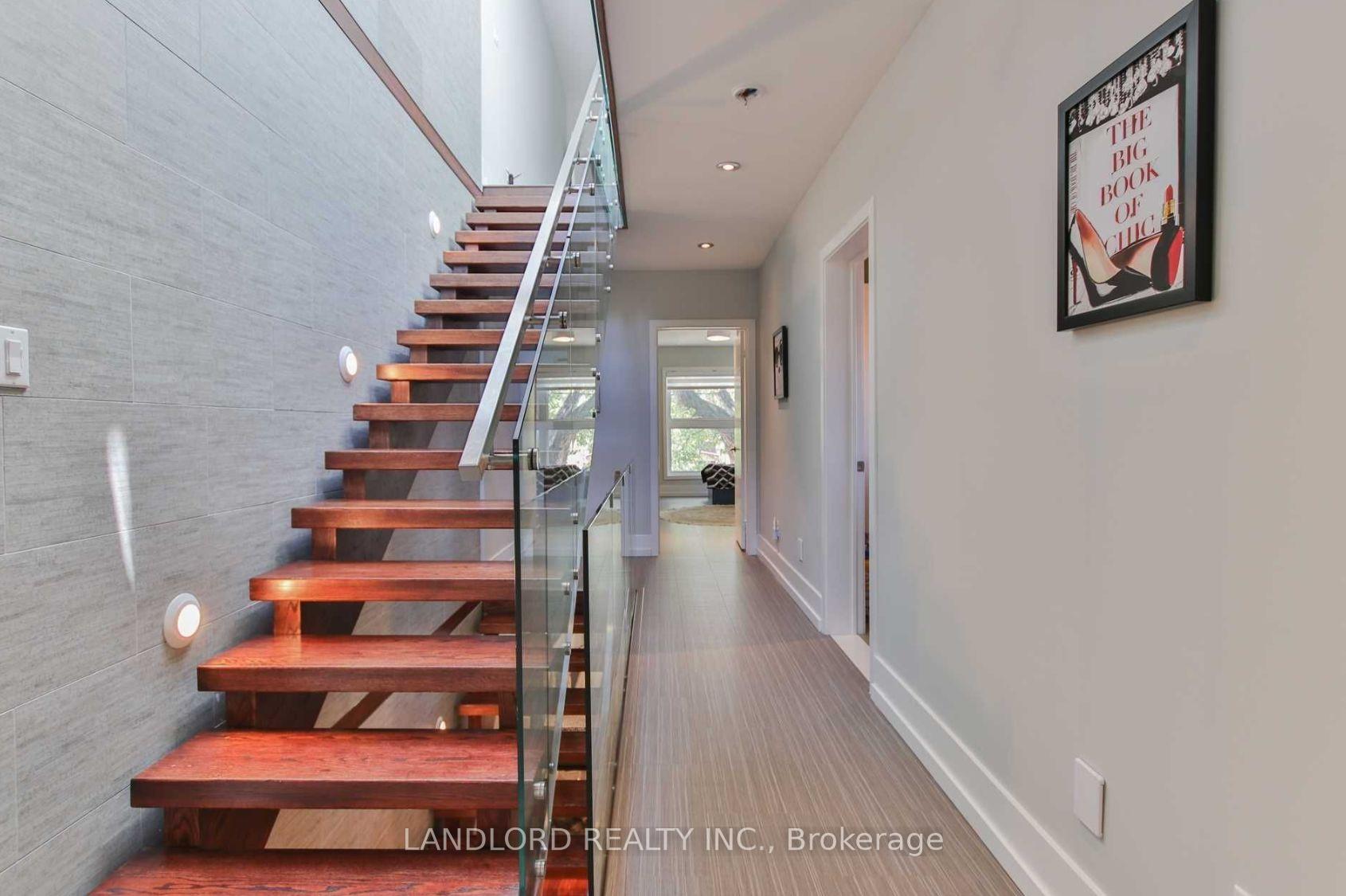 Photo 11 of 11 Garnet Avenue, Toronto, The Annex — HOMEH