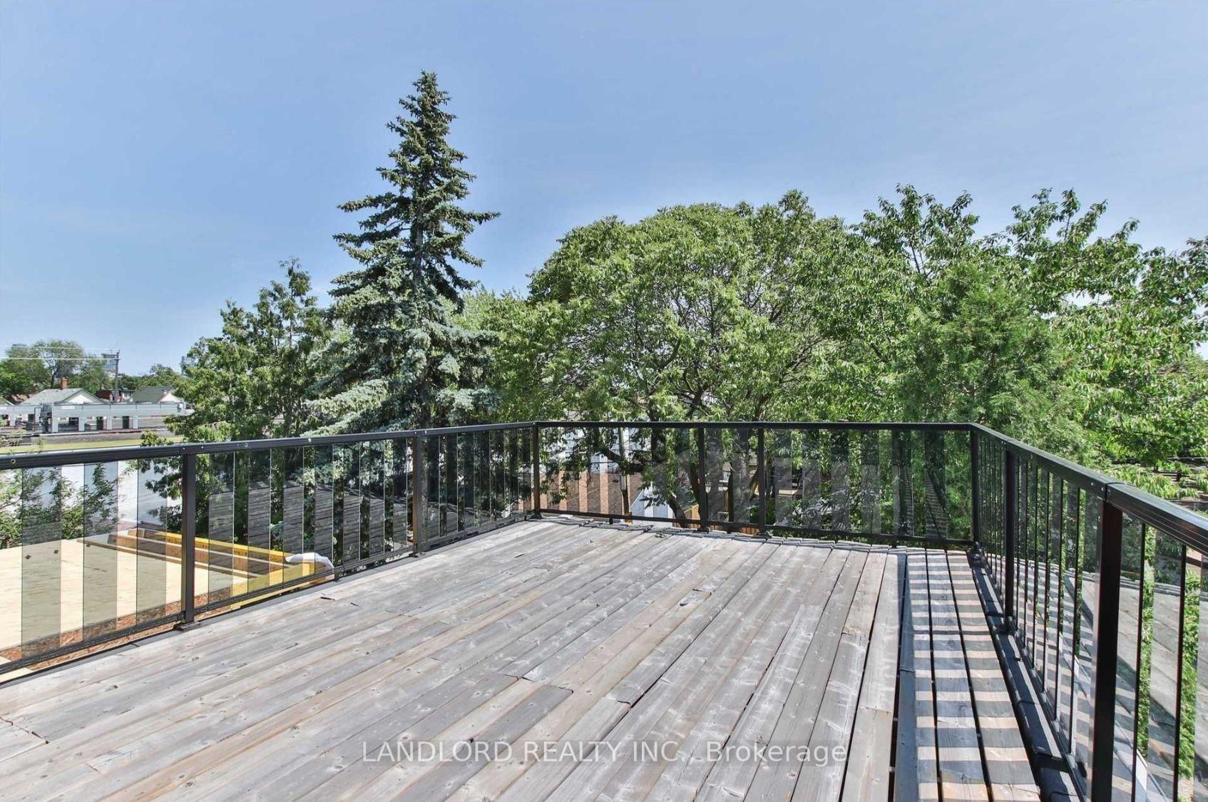 Photo 18 of 11 Garnet Avenue, Toronto, The Annex — HOMEH